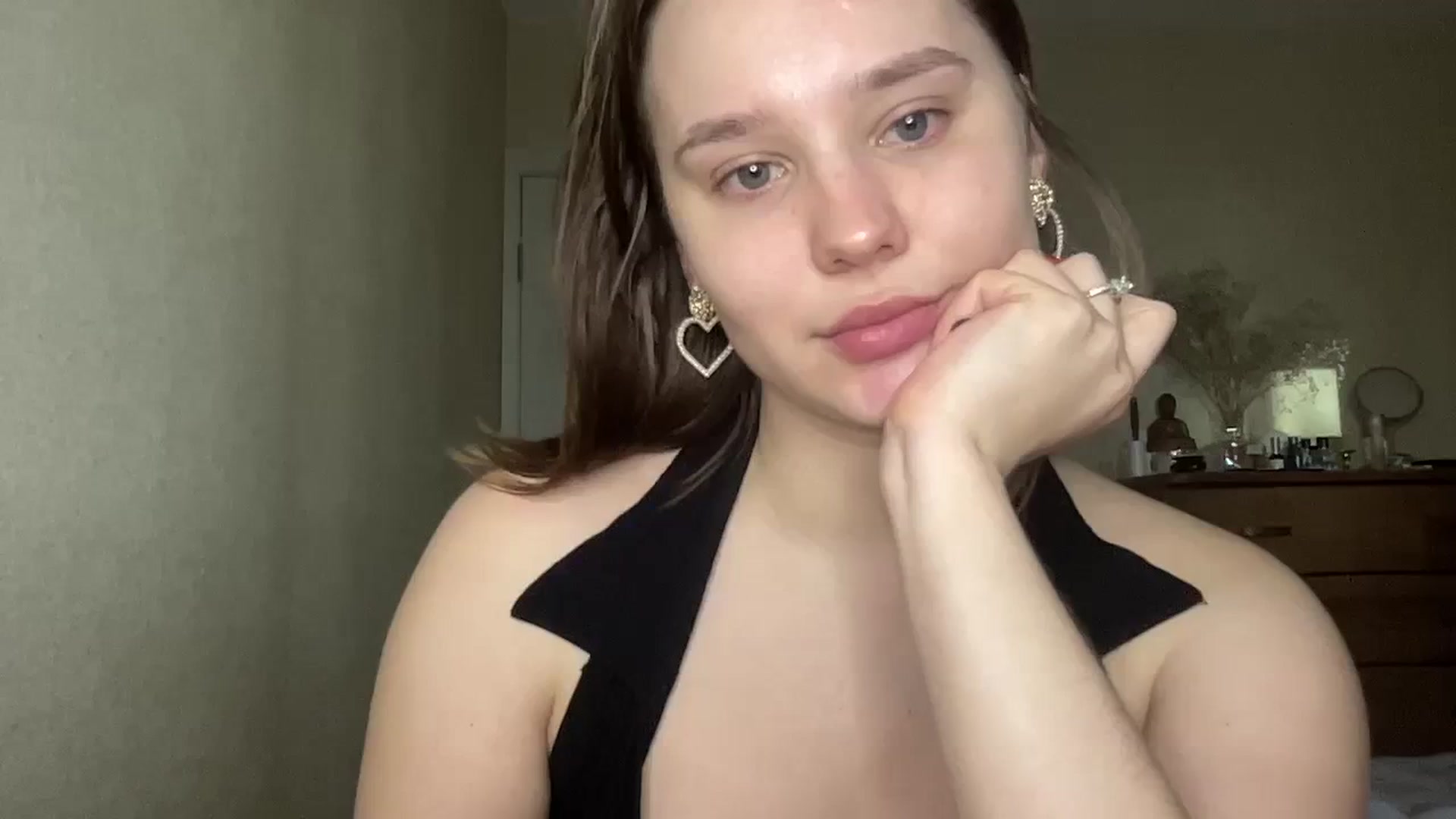 Gallery image thumbnail from TifanyTatum's myfreecams stream on, 10/13/2023, 14:18 image 7 of 20