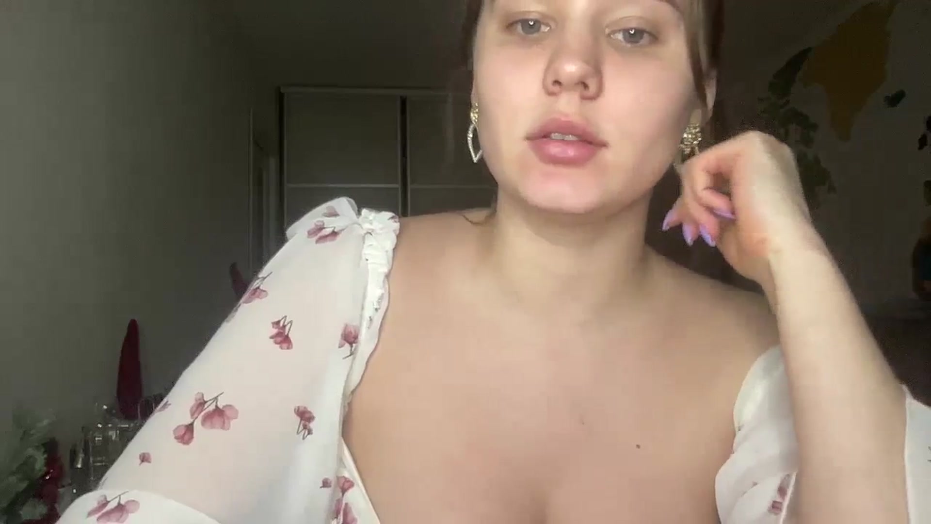 Gallery image thumbnail from TifanyTatum's myfreecams stream on, 10/24/2023, 15:38 image 10 of 20