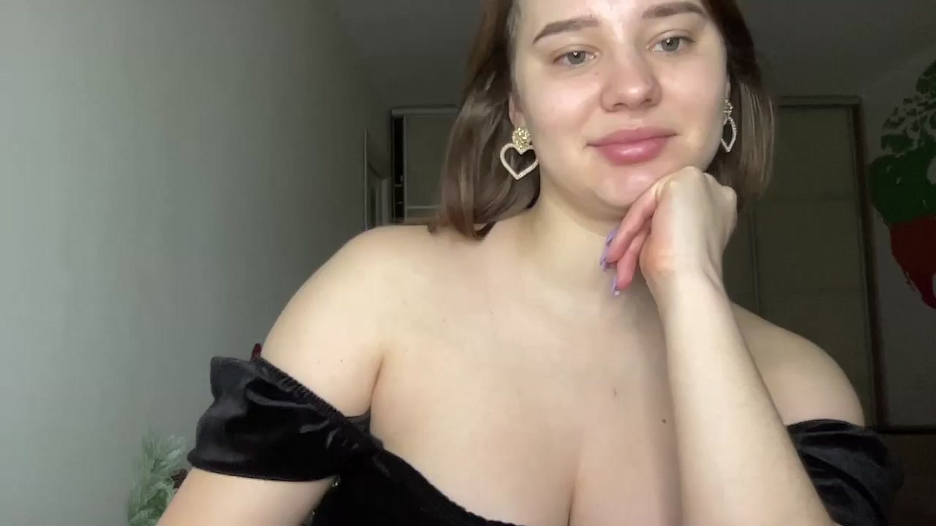 Gallery image thumbnail from TifanyTatum's myfreecams stream on, 10/28/2023, 10:43 image 1 of 20
