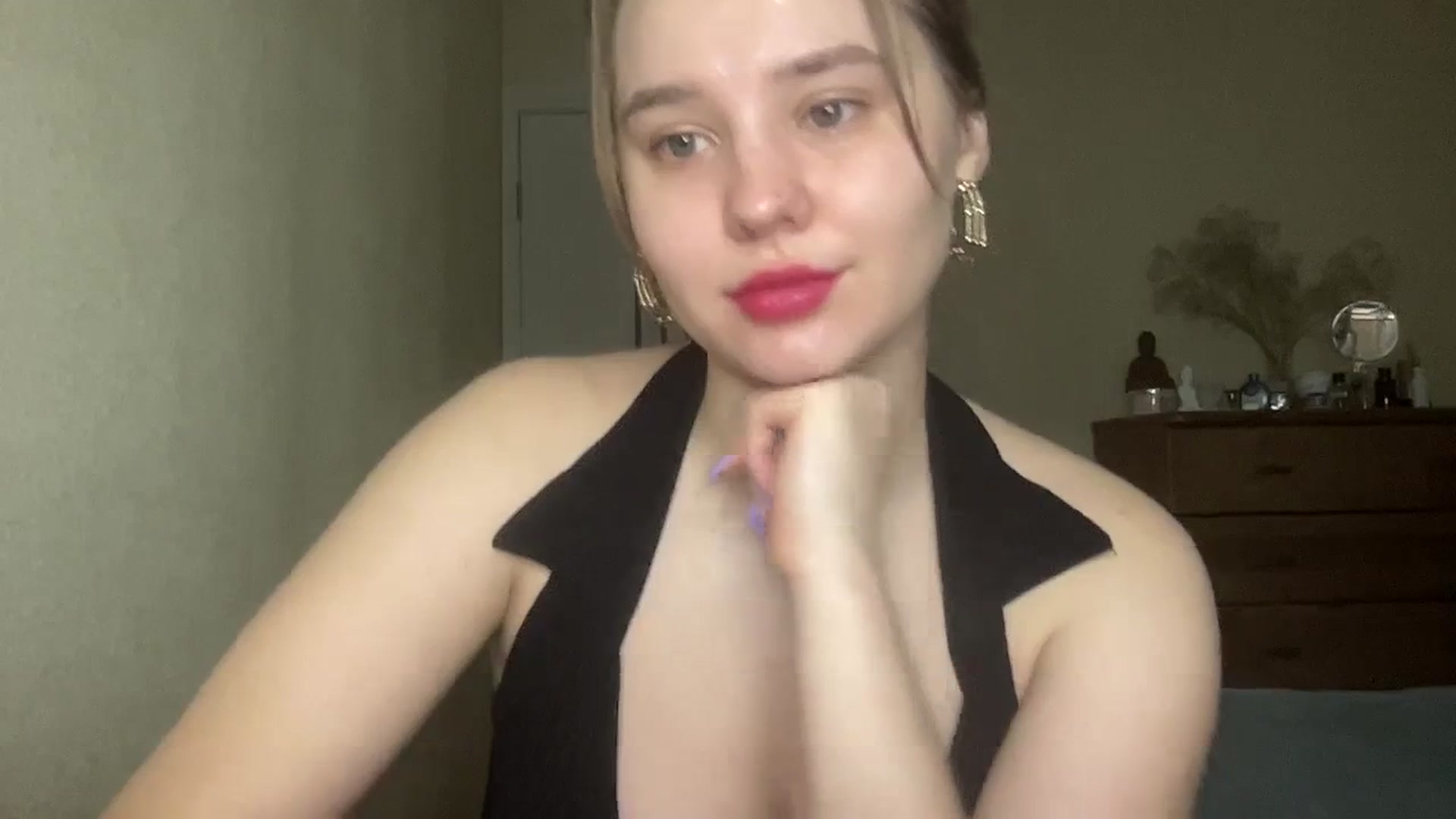 Gallery image thumbnail from TifanyTatum's myfreecams stream on, 11/08/2023, 11:59 image 19 of 20