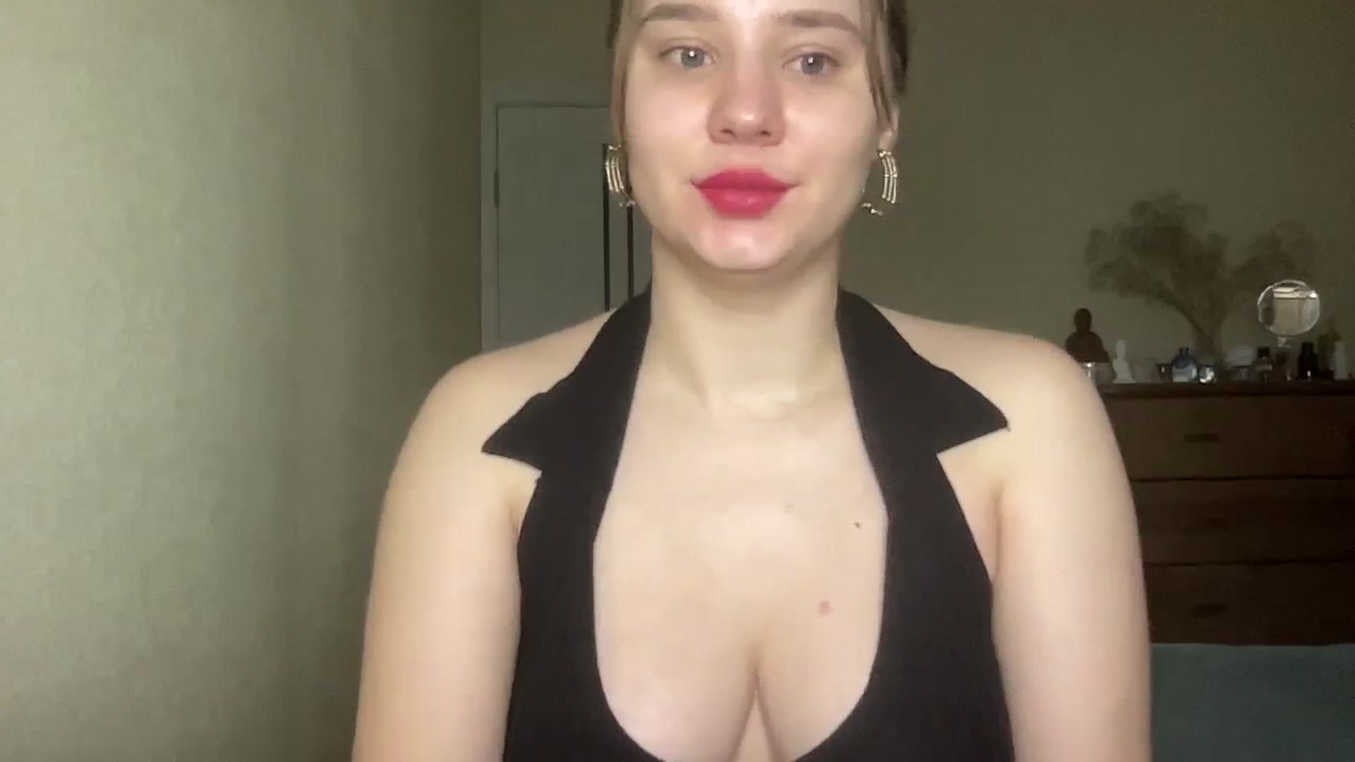 Gallery image thumbnail from TifanyTatum's myfreecams stream on, 11/08/2023, 11:59 image 7 of 20