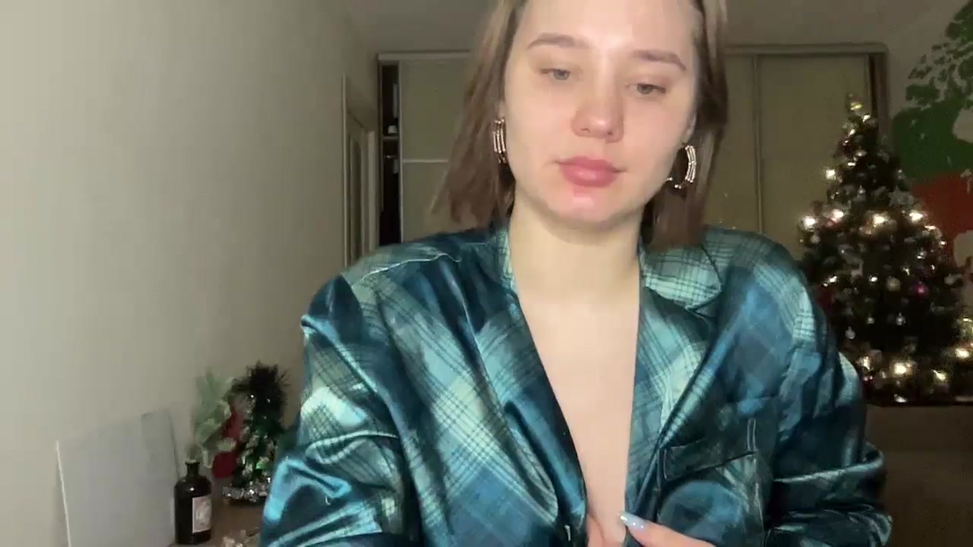 Gallery image thumbnail from TifanyTatum's myfreecams stream on, 12/17/2023, 11:28 image 17 of 20