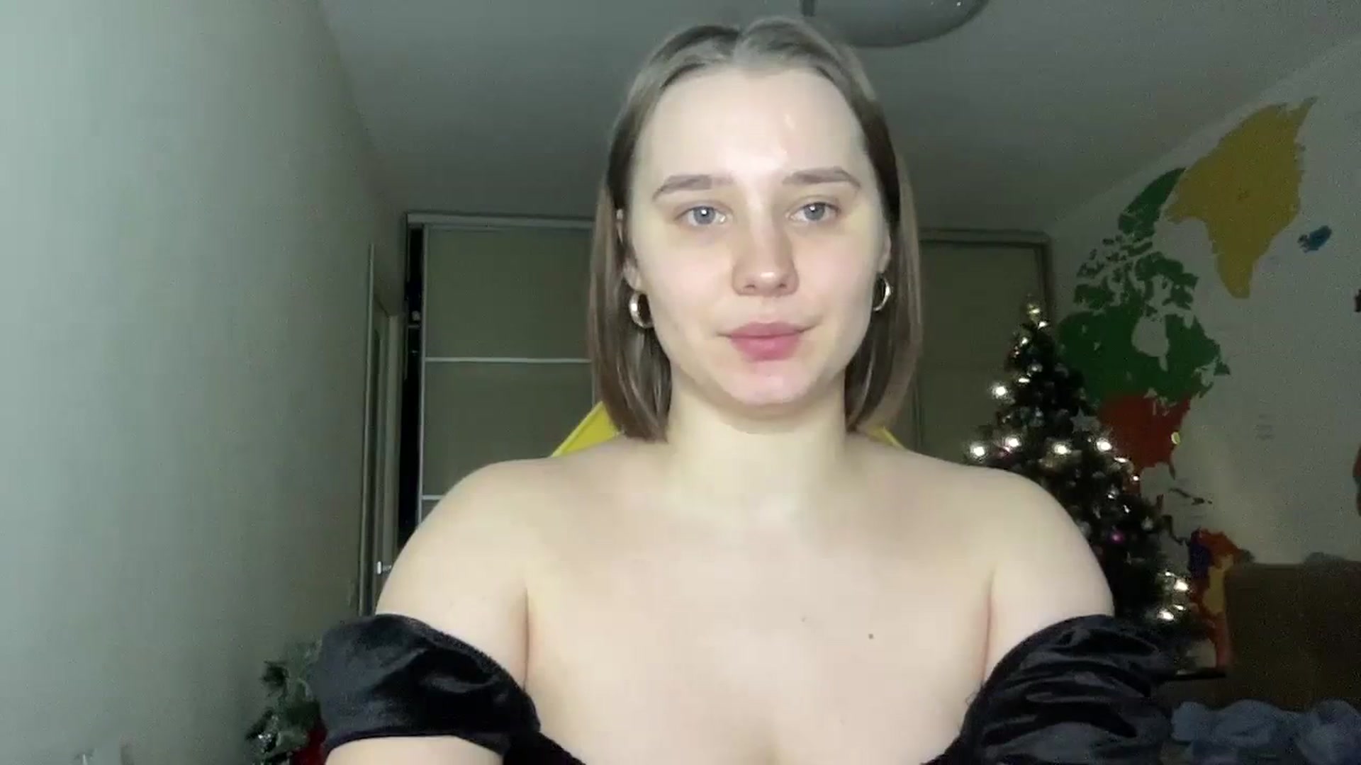 Gallery image thumbnail from TifanyTatum's myfreecams stream on, 12/25/2023, 16:03 image 8 of 20