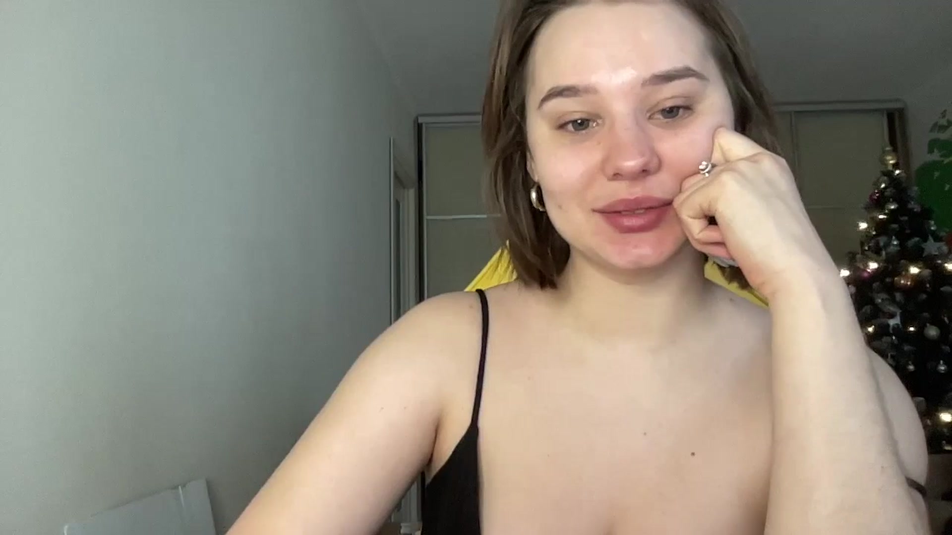 Gallery image thumbnail from TifanyTatum's myfreecams stream on, 12/27/2023, 12:20 image 7 of 20