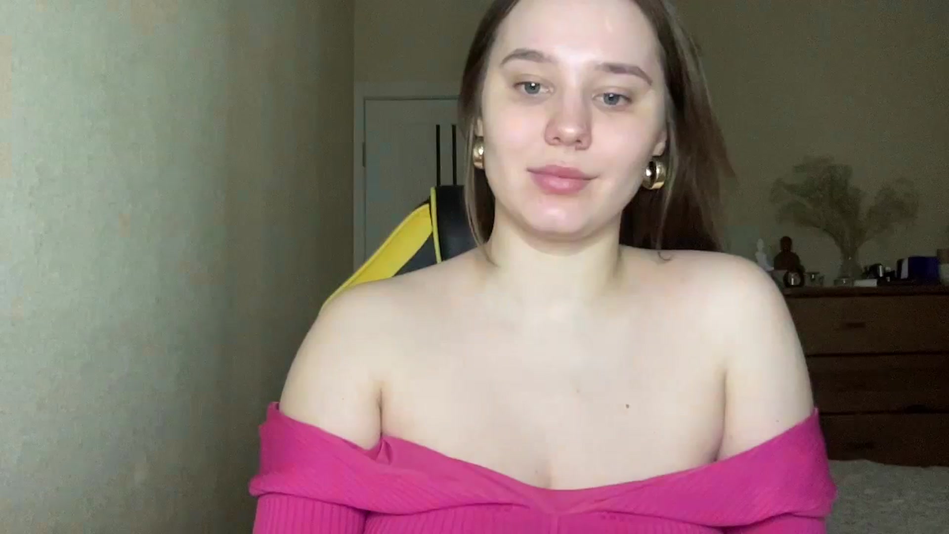 Gallery image thumbnail from TifanyTatum's myfreecams stream on, 02/25/2024, 13:10 image 14 of 20
