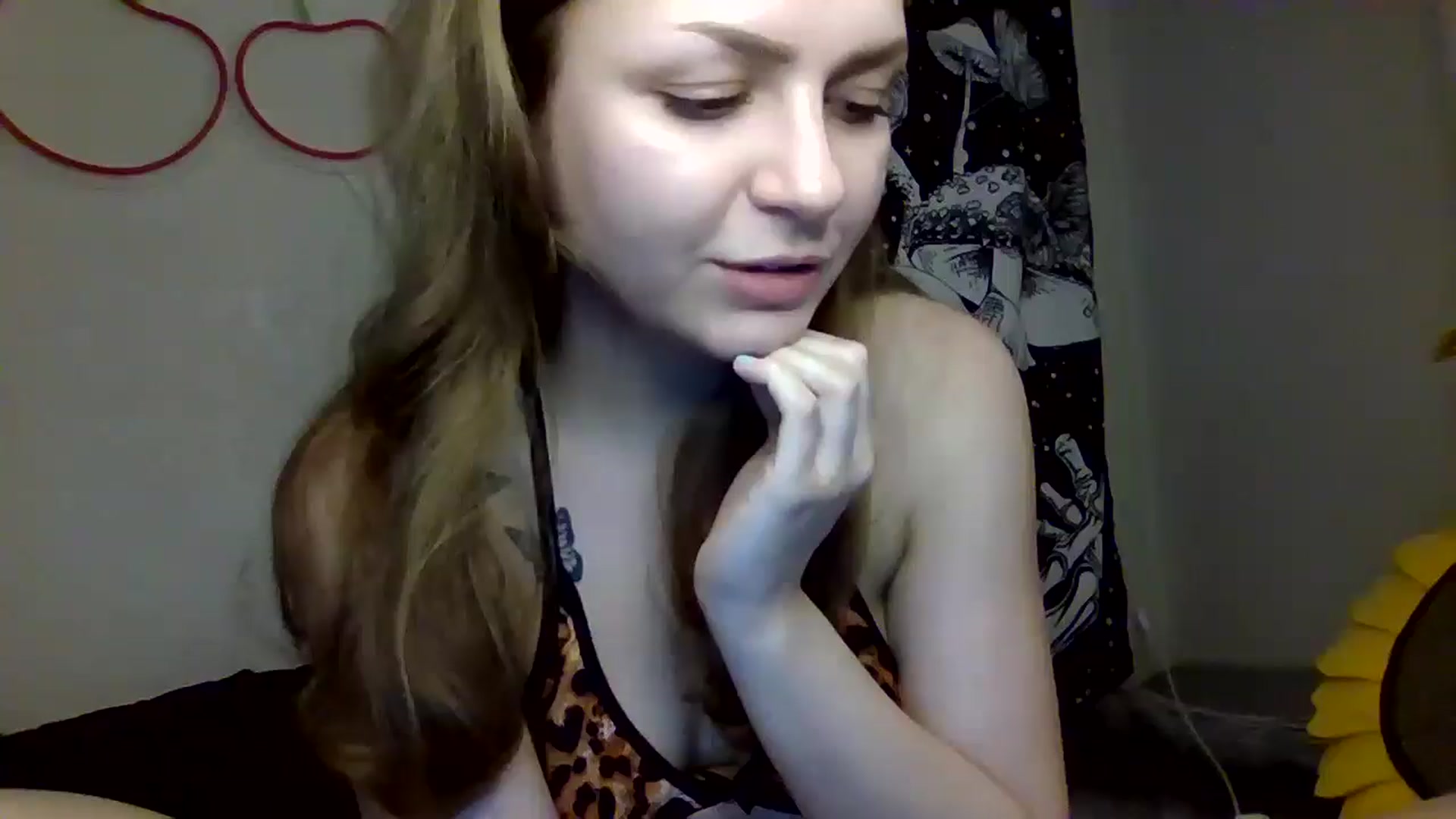 Gallery image thumbnail from TiffBaby6996's myfreecams stream on, 06/03/2025, 23:38 image 10 of 20