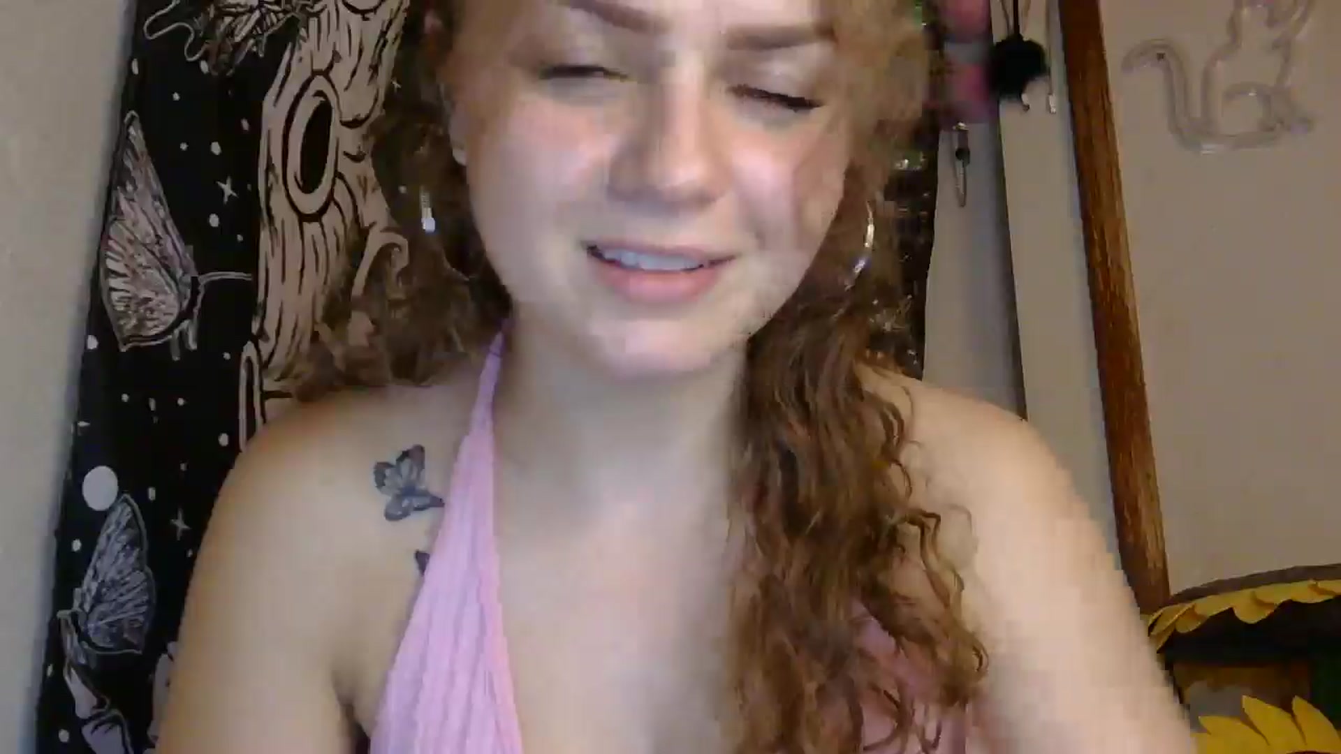 Gallery image thumbnail from TiffBaby6996's myfreecams stream on, 07/28/2025, 06:05 image 17 of 20