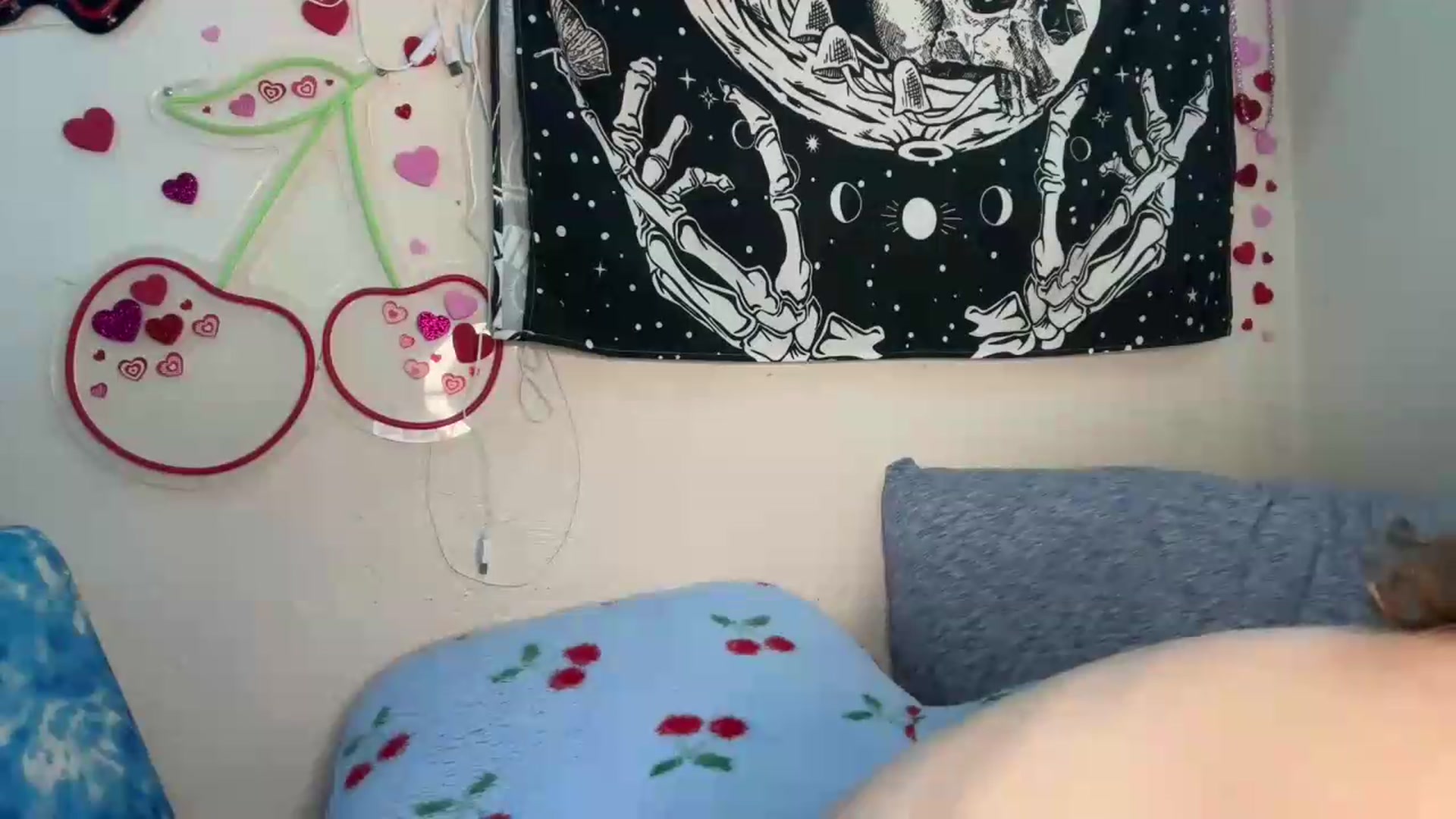 Gallery image thumbnail from TiffBaby6996's myfreecams stream on, 09/03/2026, 08:08 image 14 of 20