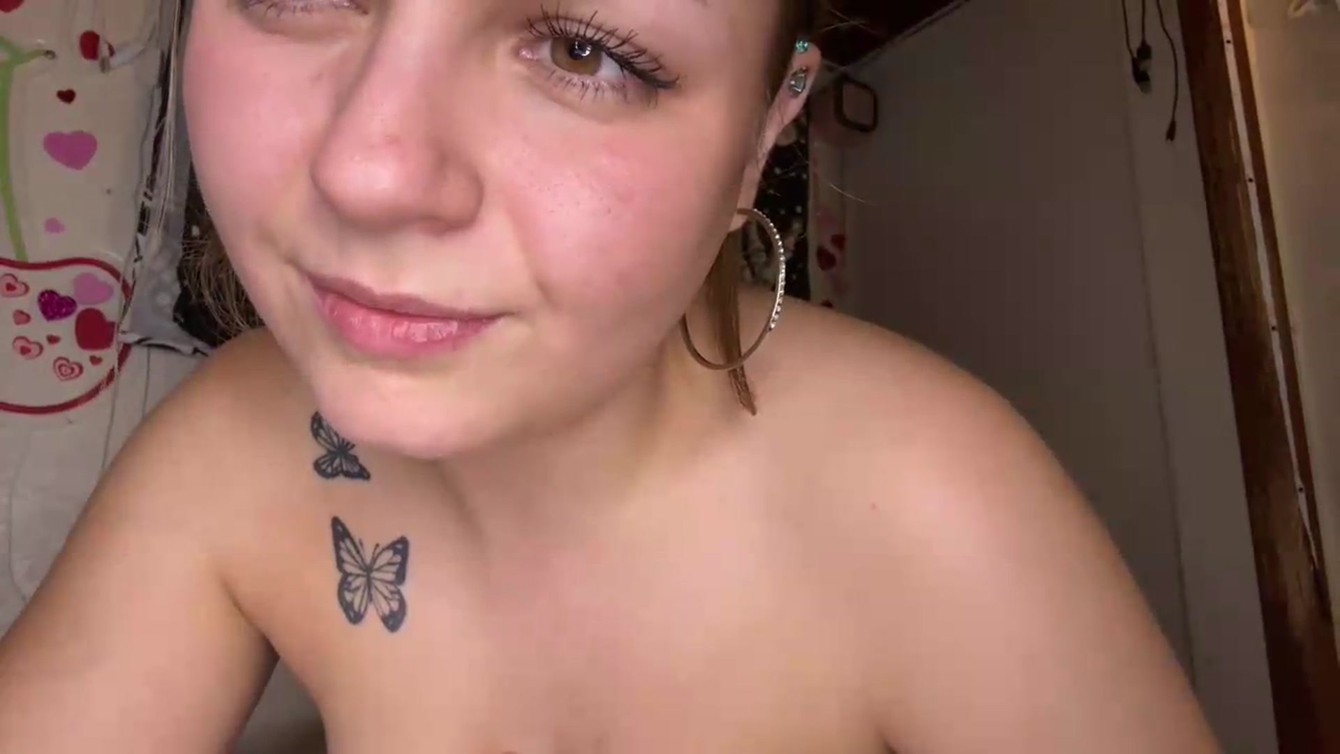 Gallery image thumbnail from TiffBaby6996's myfreecams stream on, 09/17/2026, 05:22 image 17 of 20