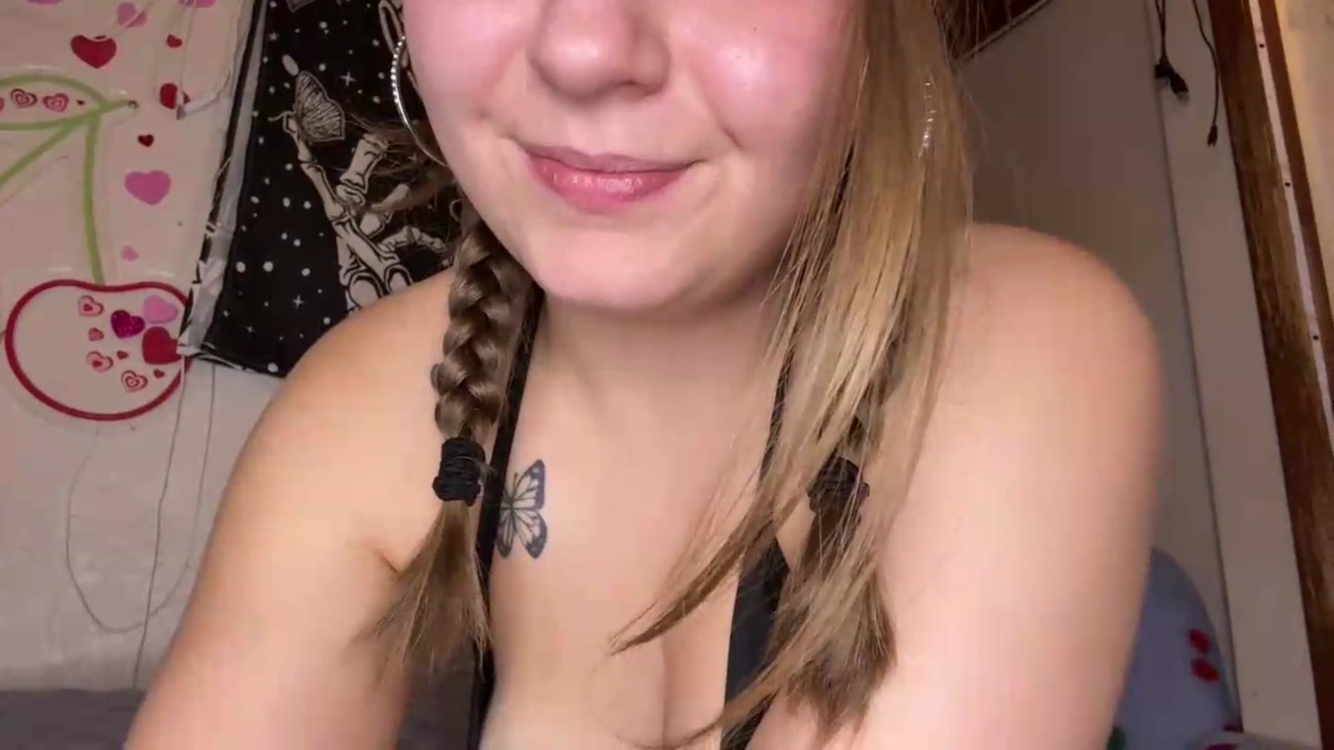 Gallery image thumbnail from TiffBaby6996's myfreecams stream on, 09/20/2026, 05:35 image 19 of 20