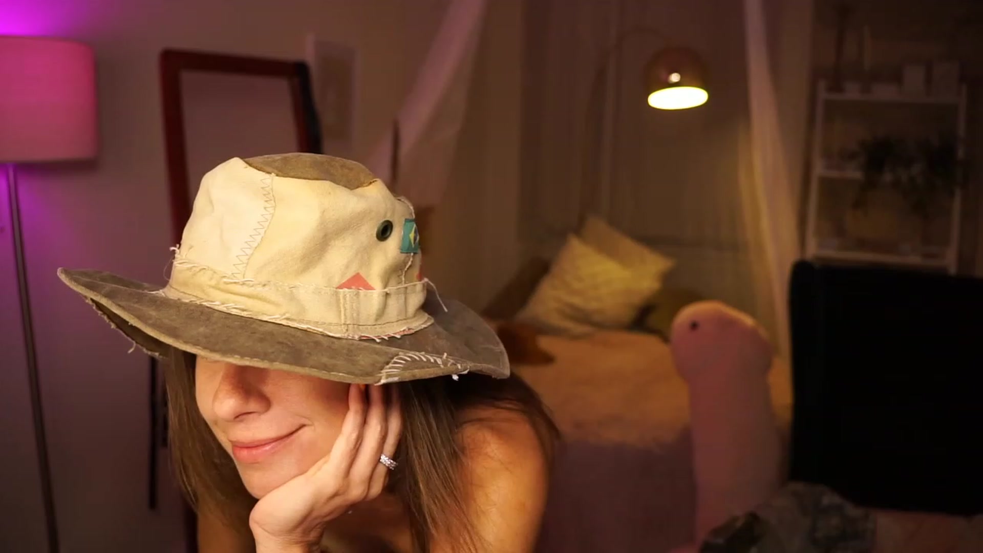 Gallery image thumbnail from TiffRussel's myfreecams stream on, 08/26/2023, 23:50 image 7 of 20