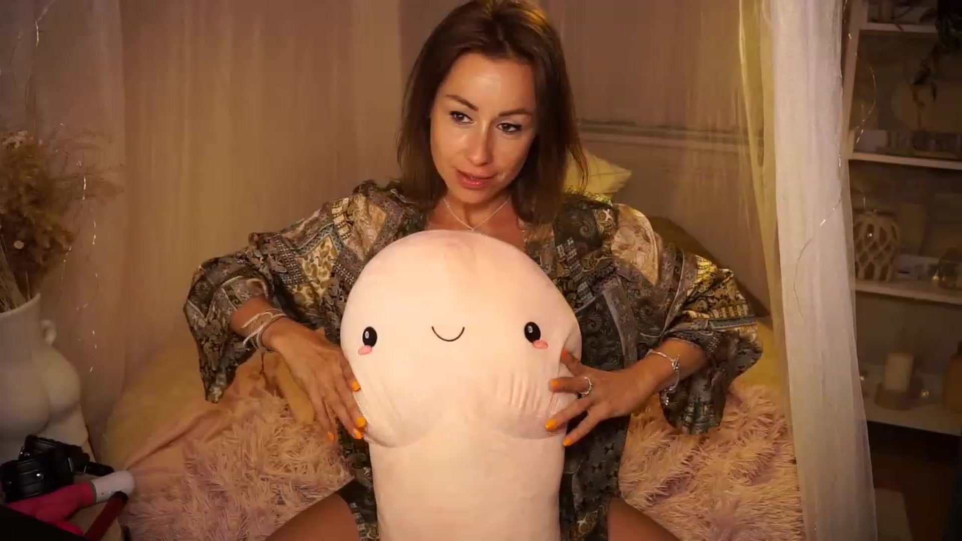 Gallery image thumbnail from TiffRussel's myfreecams stream on, 08/27/2023, 24:24 image 7 of 20
