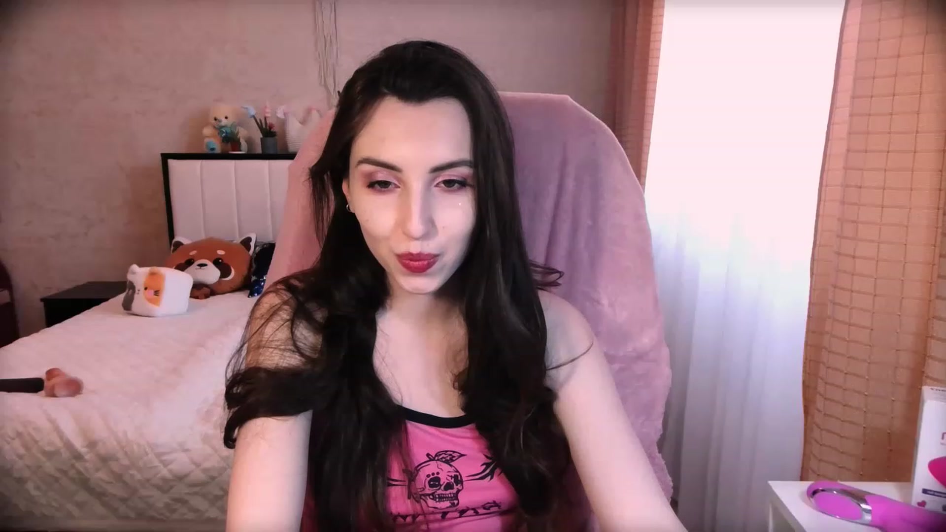 Gallery image thumbnail from Tiffani_xXx's myfreecams stream on, 02/14/2023, 09:15 image 16 of 20