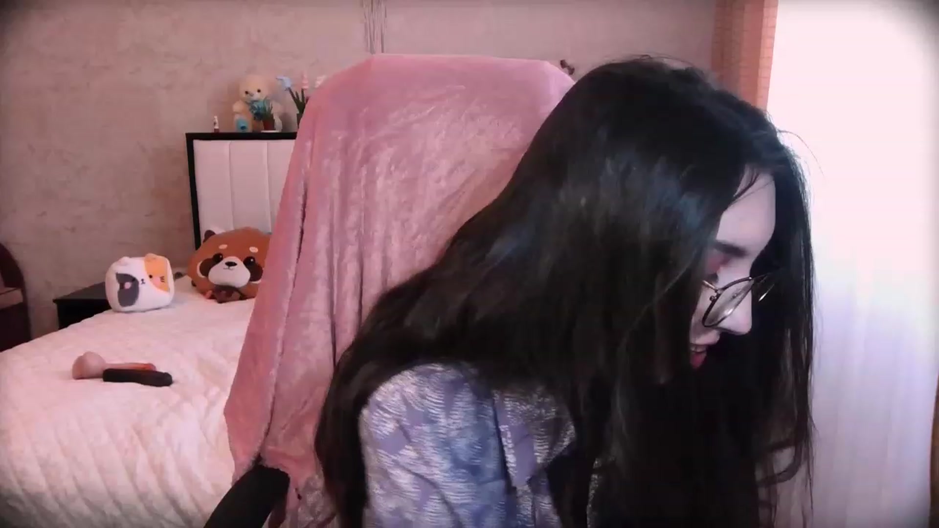 Gallery image thumbnail from Tiffani_xXx's myfreecams stream on, 02/15/2023, 09:44 image 18 of 20