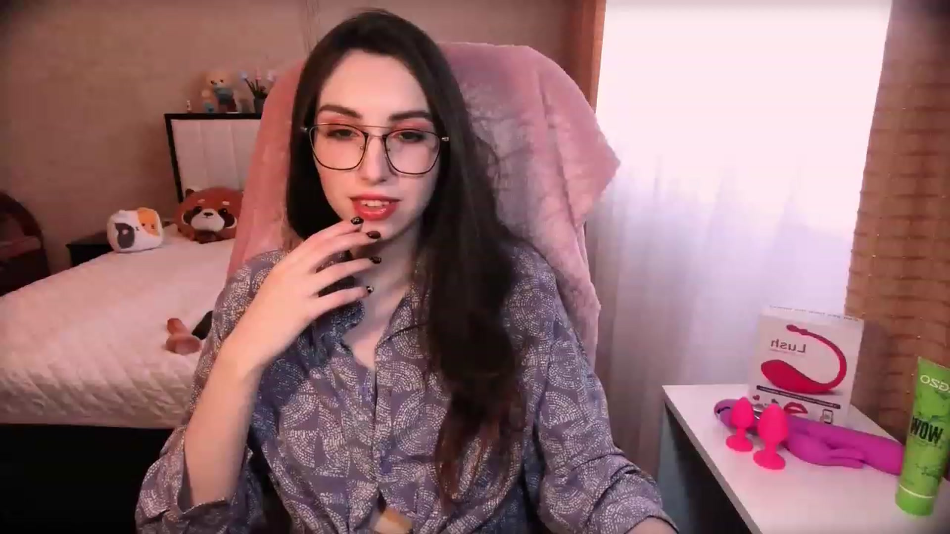 Gallery image thumbnail from Tiffani_xXx's myfreecams stream on, 02/15/2023, 09:44 image 6 of 20