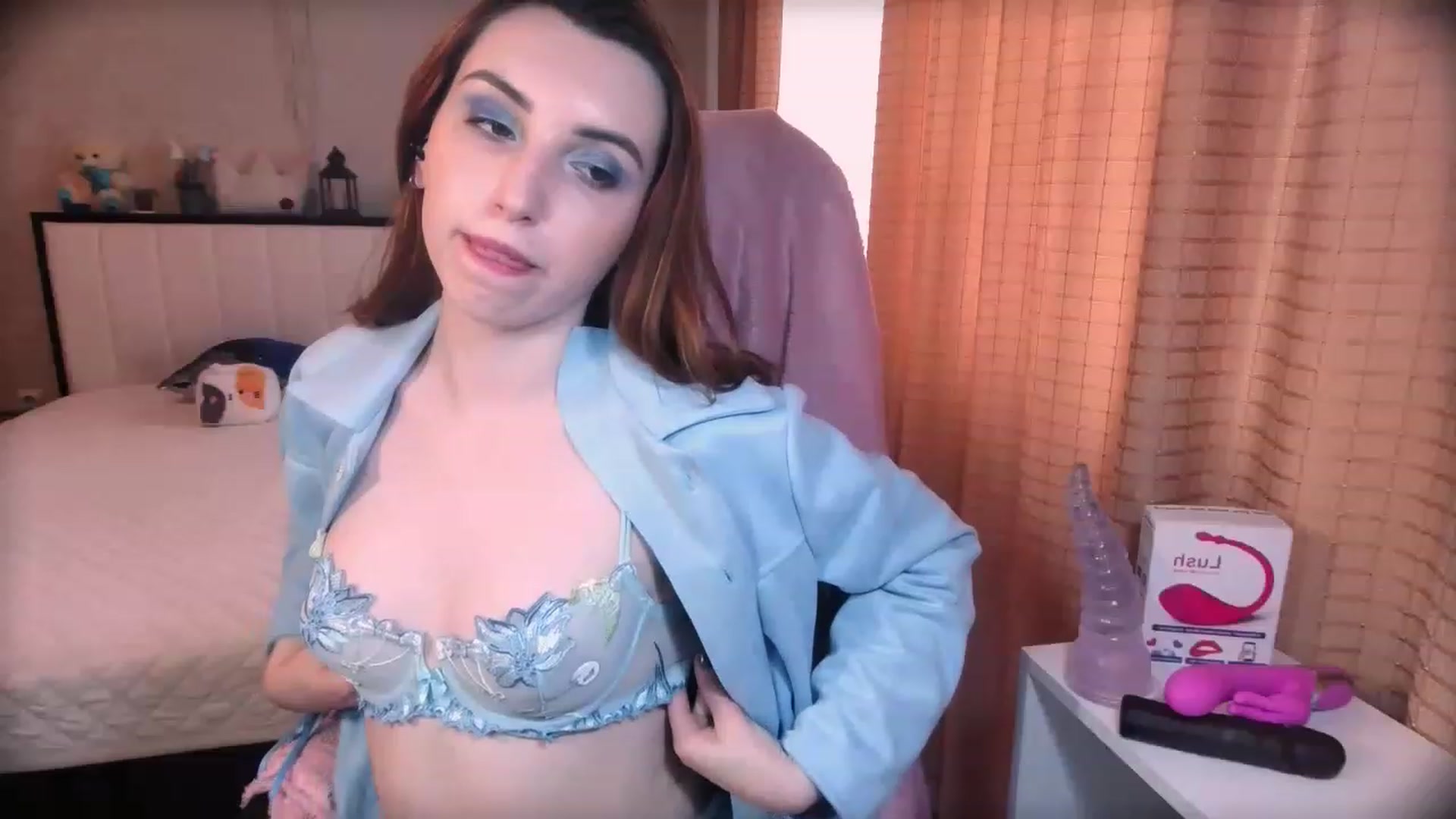 Gallery image thumbnail from Tiffani_xXx's myfreecams stream on, 05/29/2023, 09:40 image 12 of 20