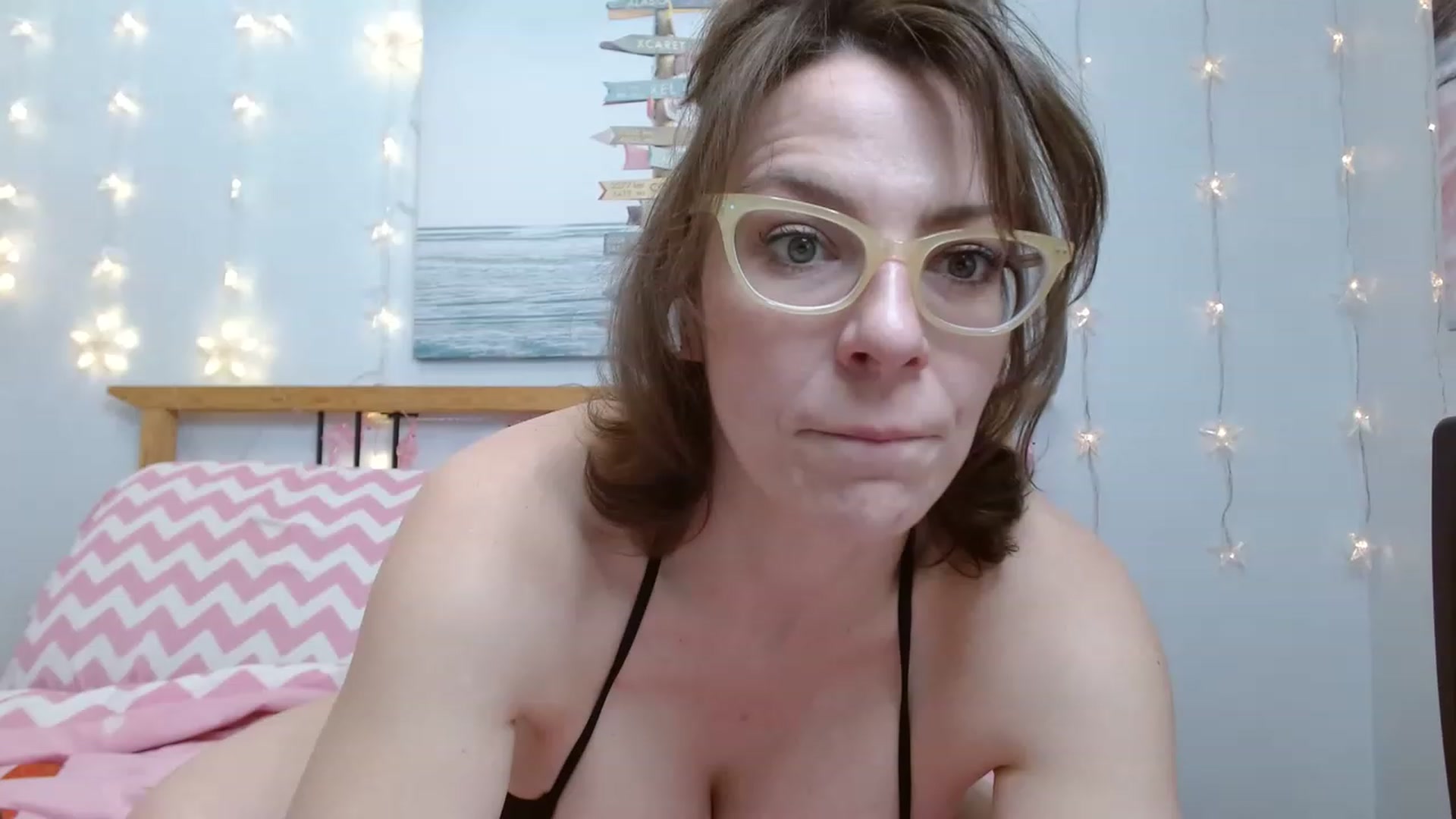 Gallery image thumbnail from TiffanyLace's myfreecams stream on, 02/24/2023, 16:39 image 7 of 20