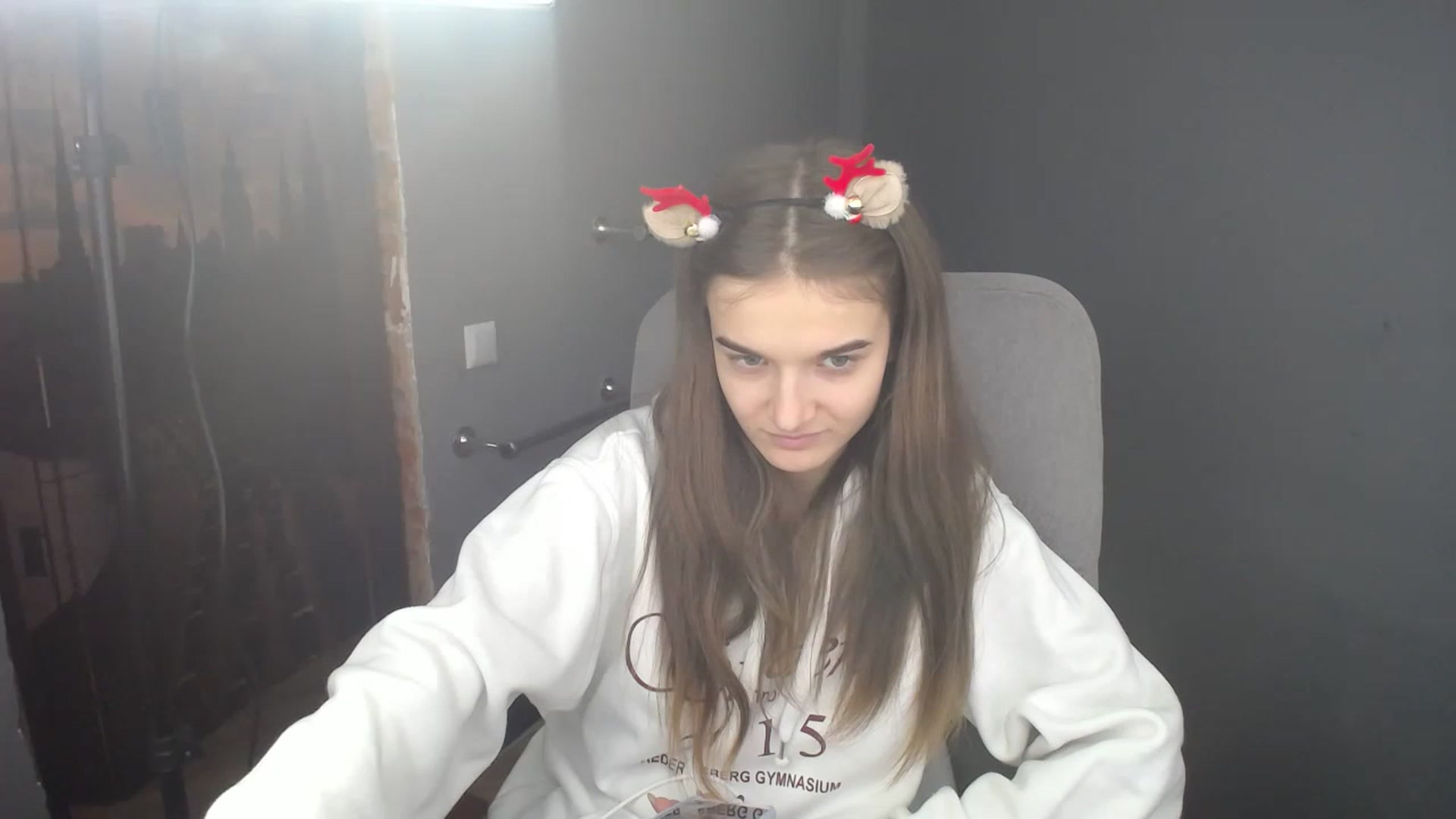 Gallery image thumbnail from TiffanyShinee's myfreecams stream on, 12/23/2022, 11:04 image 18 of 20