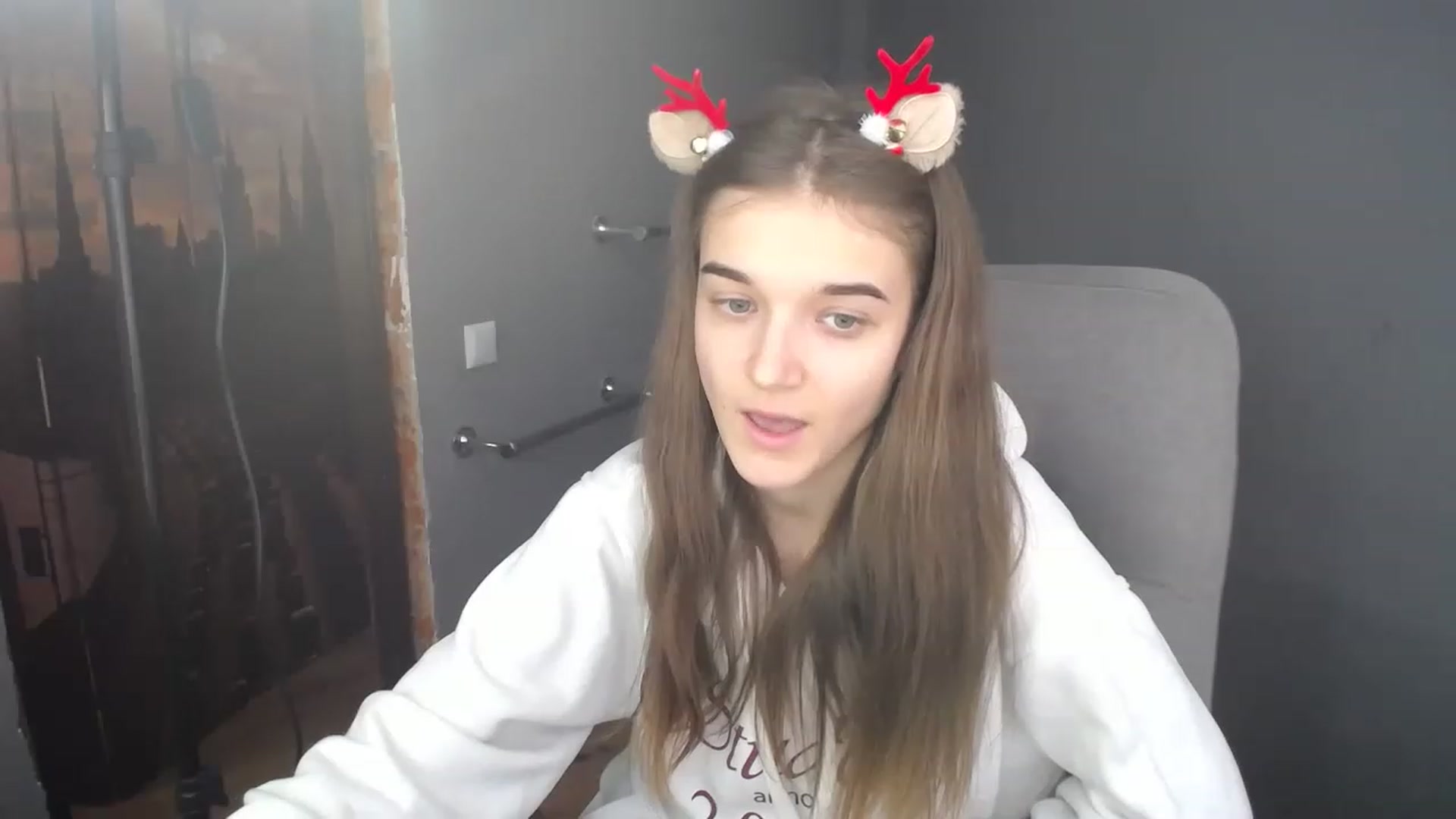 Gallery image thumbnail from TiffanyShinee's myfreecams stream on, 12/23/2022, 11:04 image 12 of 20