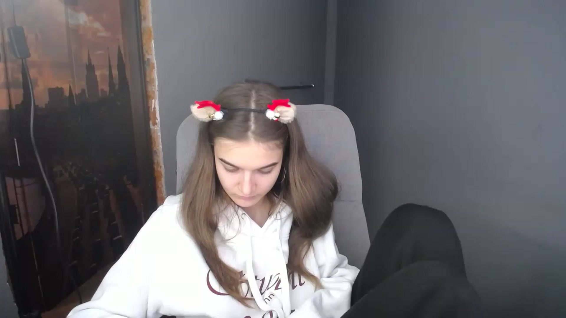 Gallery image thumbnail from TiffanyShinee's myfreecams stream on, 12/23/2022, 11:04 image 4 of 20