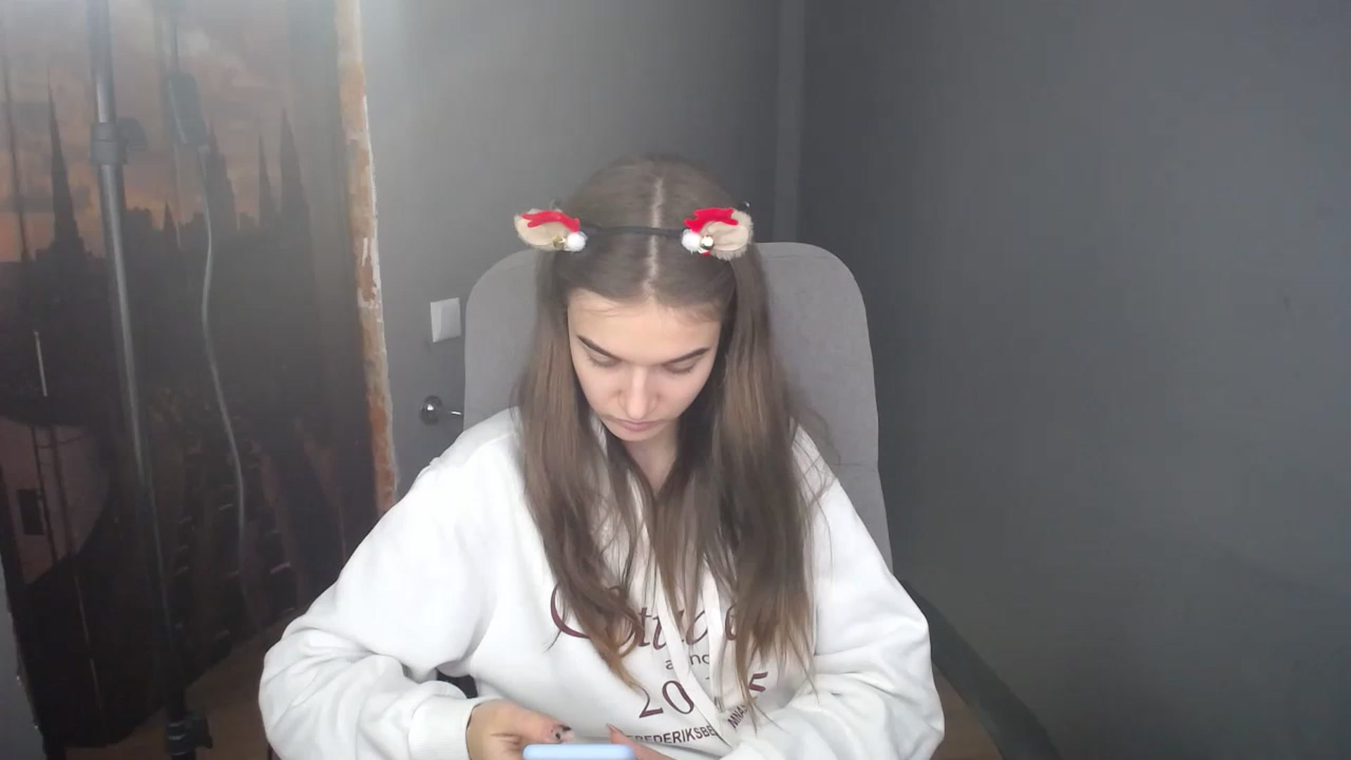 Gallery image thumbnail from TiffanyShinee's myfreecams stream on, 12/23/2022, 11:04 image 15 of 20