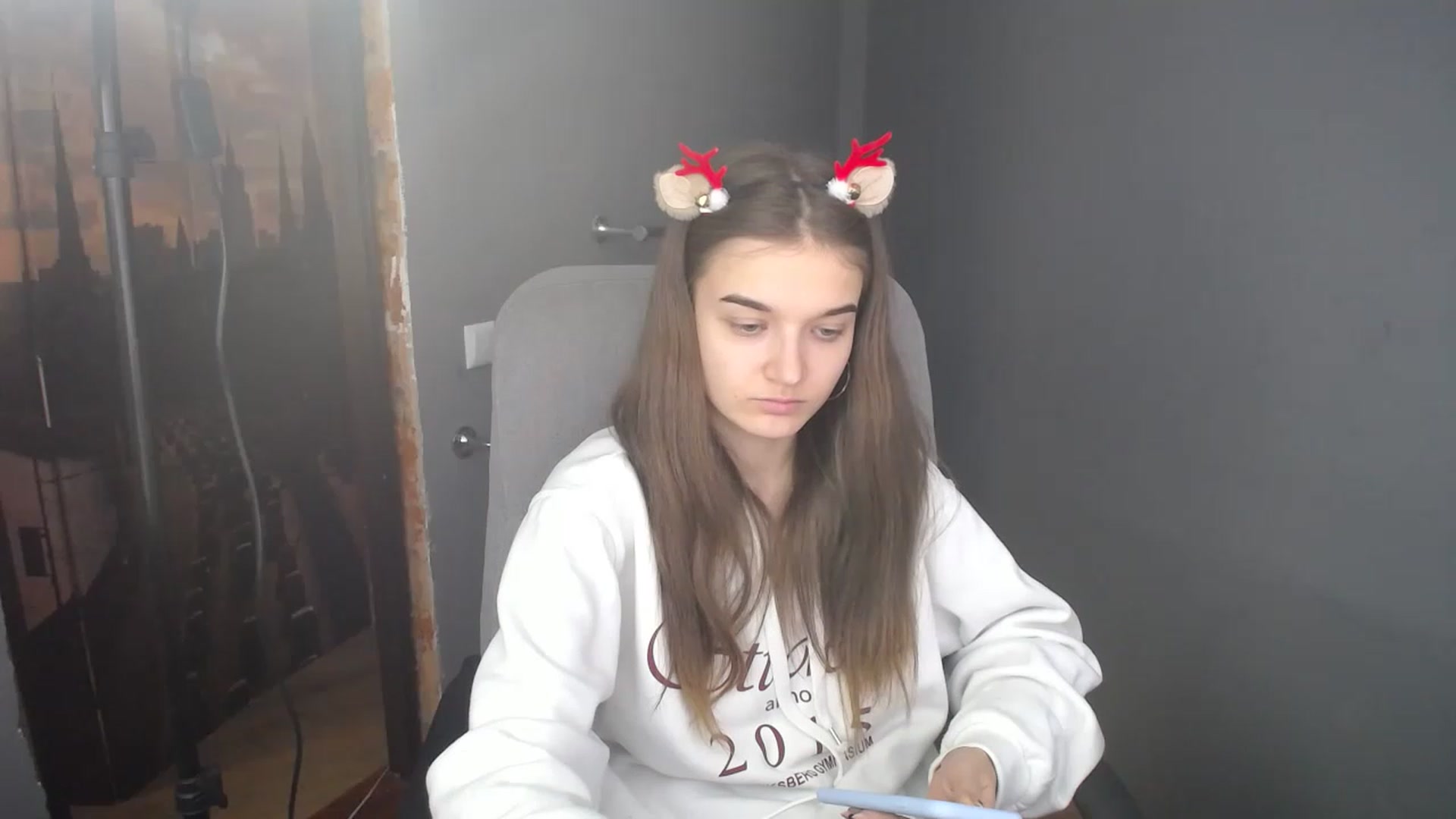 Gallery image thumbnail from TiffanyShinee's myfreecams stream on, 12/23/2022, 11:04 image 10 of 20
