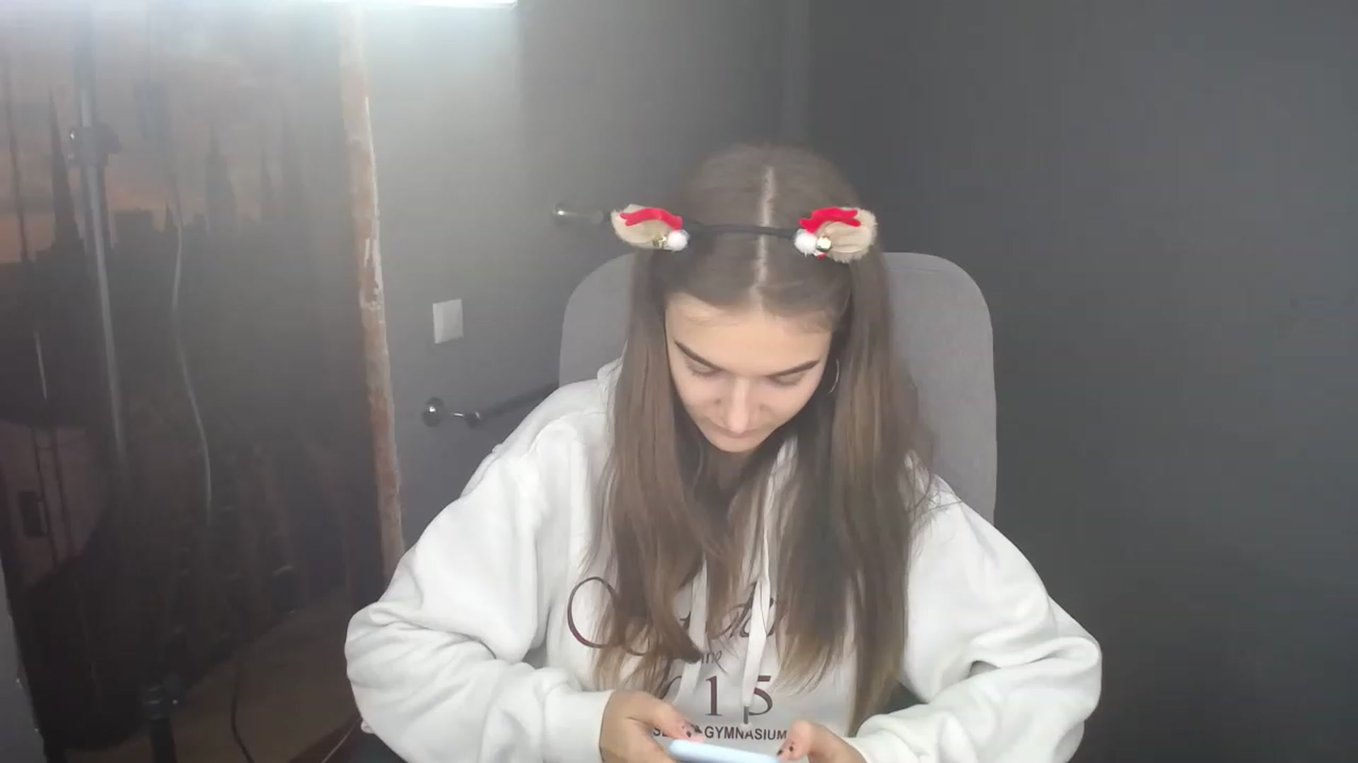 Gallery image thumbnail from TiffanyShinee's myfreecams stream on, 12/23/2022, 11:04 image 19 of 20