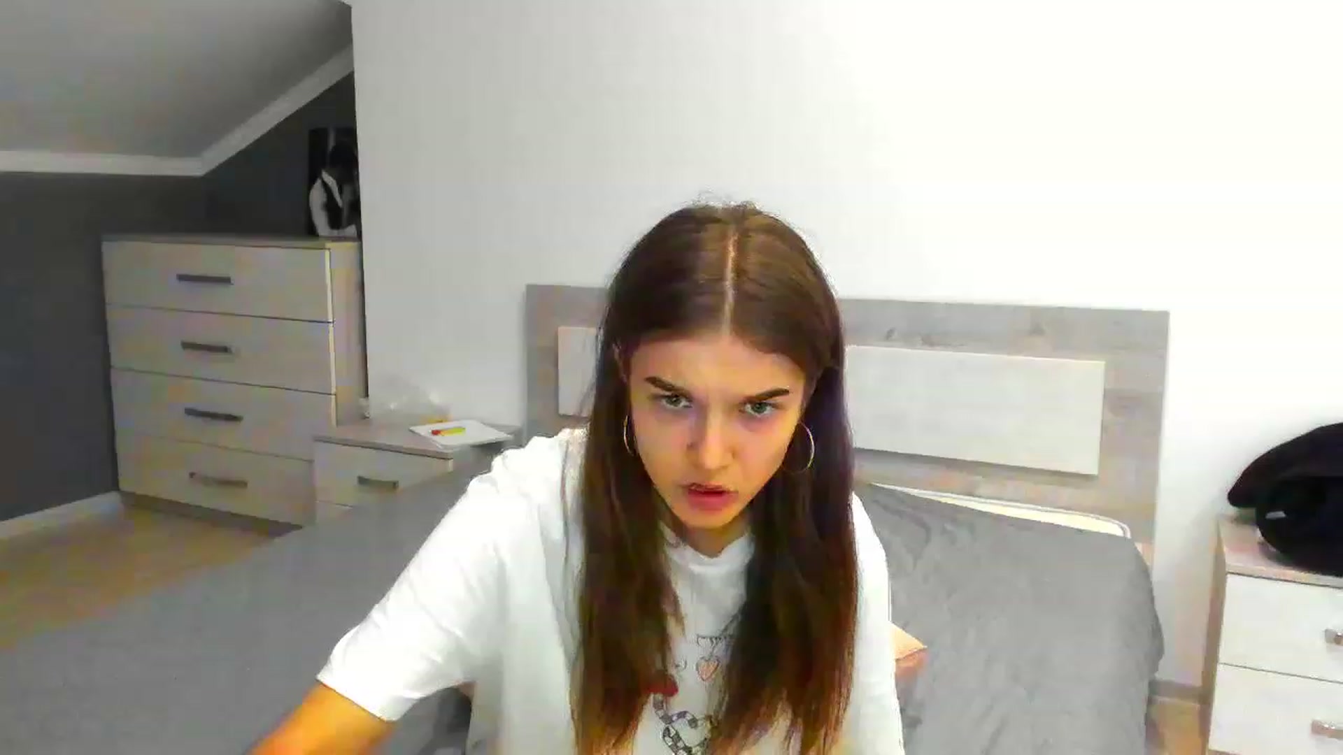 Gallery image thumbnail from TiffanyShinee's myfreecams stream on, 12/23/2022, 18:43 image 7 of 20