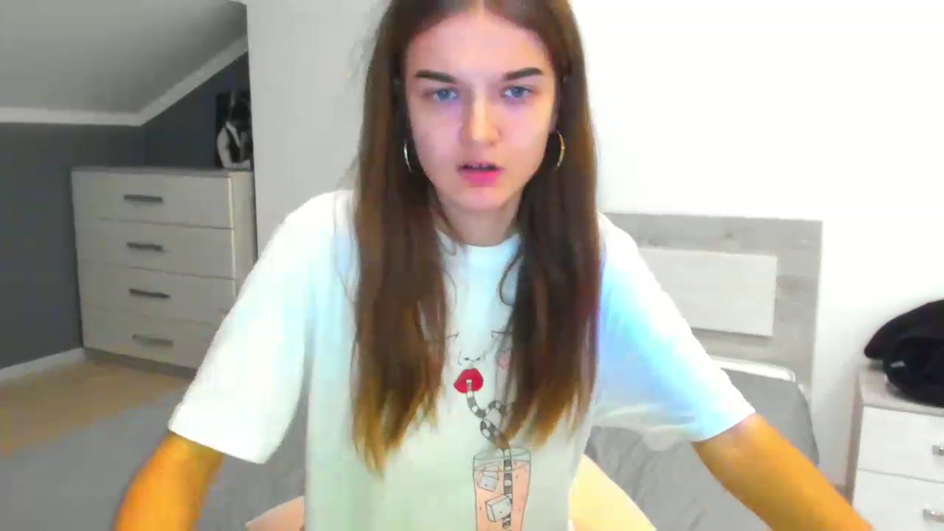 Gallery image thumbnail from TiffanyShinee's myfreecams stream on, 12/23/2022, 18:43 image 13 of 20