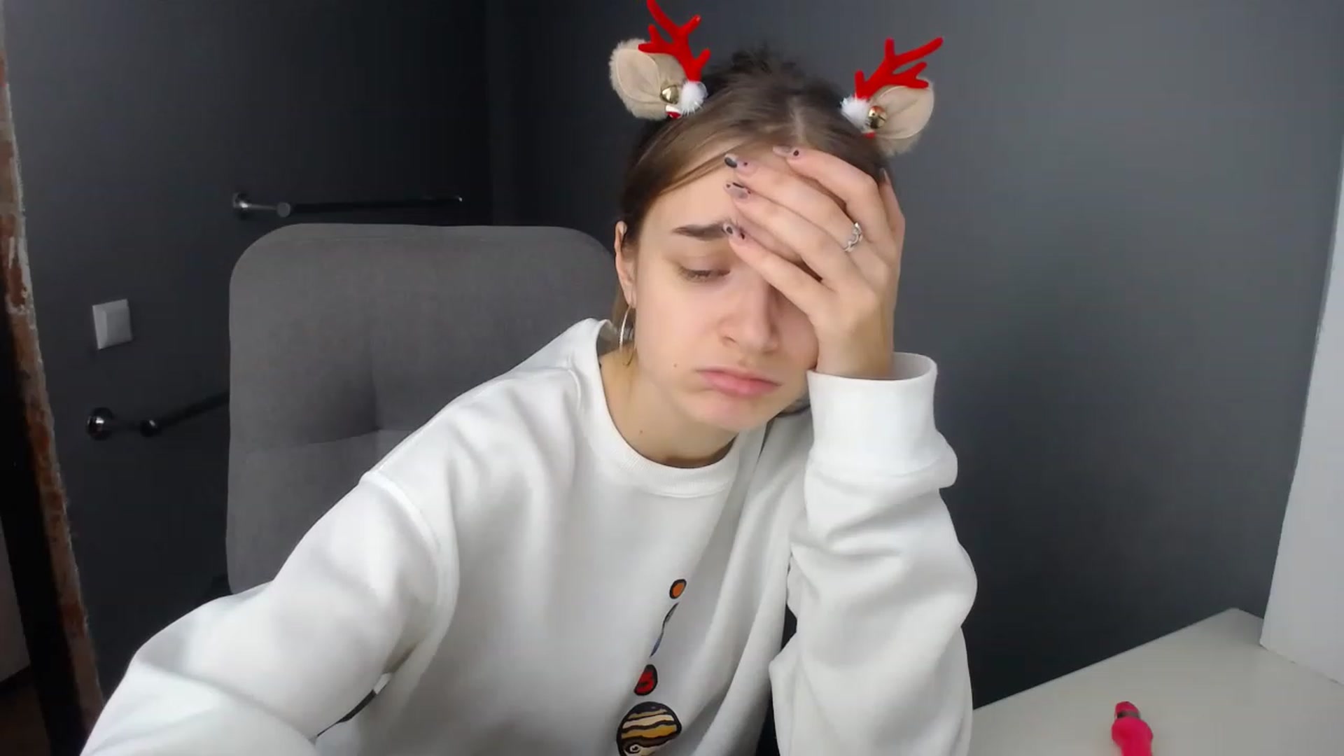 Gallery image thumbnail from TiffanyShinee's myfreecams stream on, 12/25/2022, 15:32 image 18 of 20