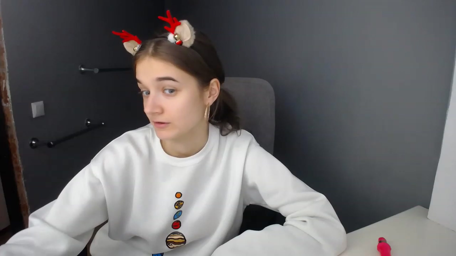 Gallery image thumbnail from TiffanyShinee's myfreecams stream on, 12/25/2022, 15:32 image 16 of 20