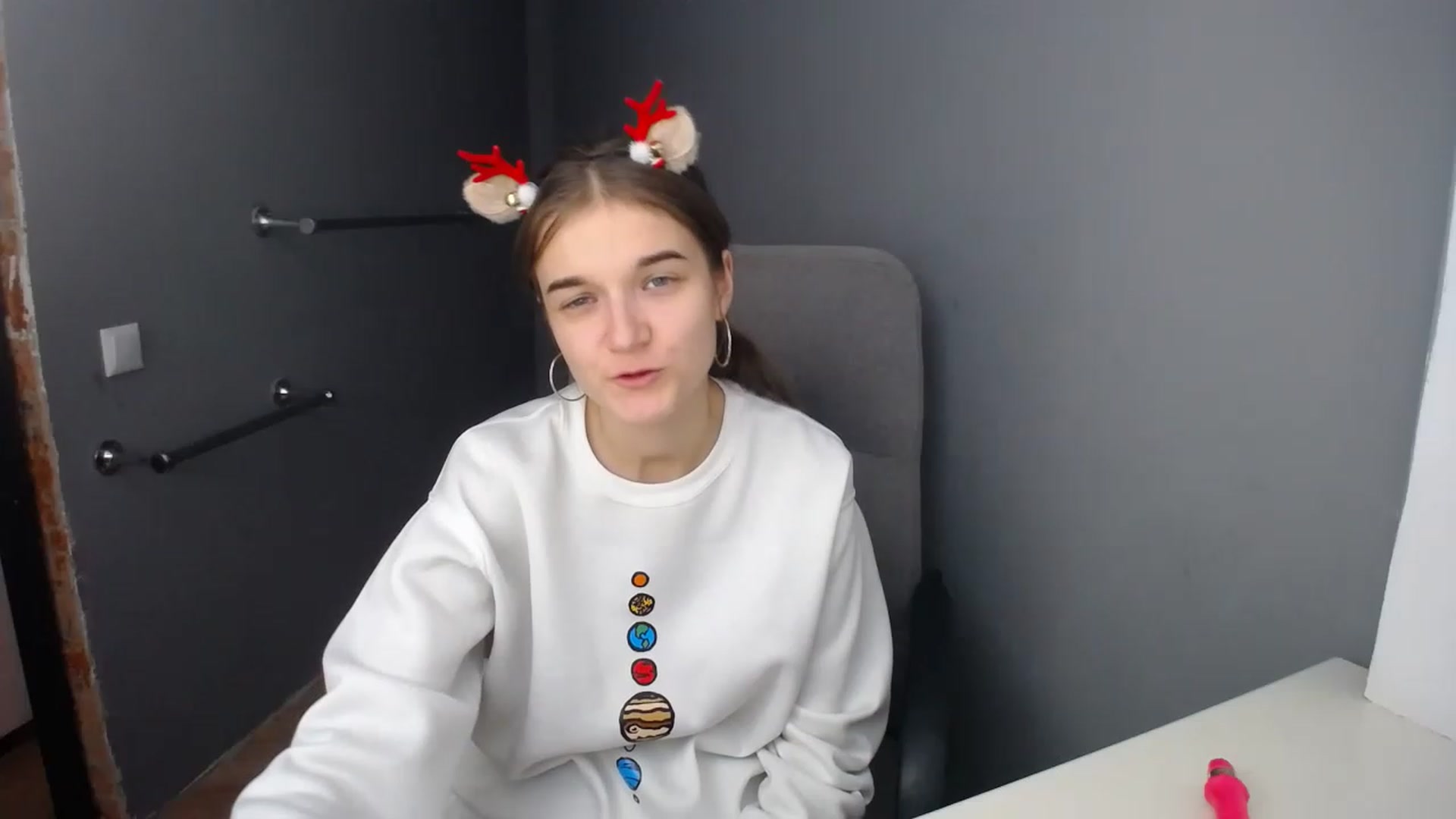Gallery image thumbnail from TiffanyShinee's myfreecams stream on, 12/25/2022, 15:32 image 11 of 20