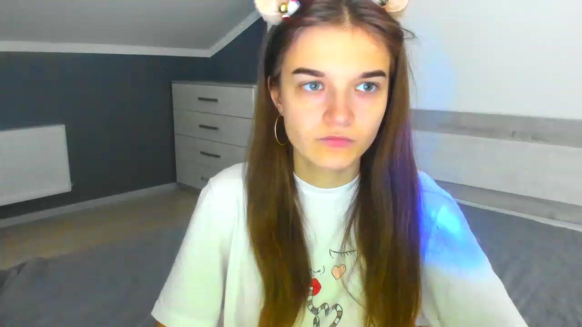 Gallery image thumbnail from TiffanyShinee's myfreecams stream on, 12/25/2022, 20:41 image 4 of 20
