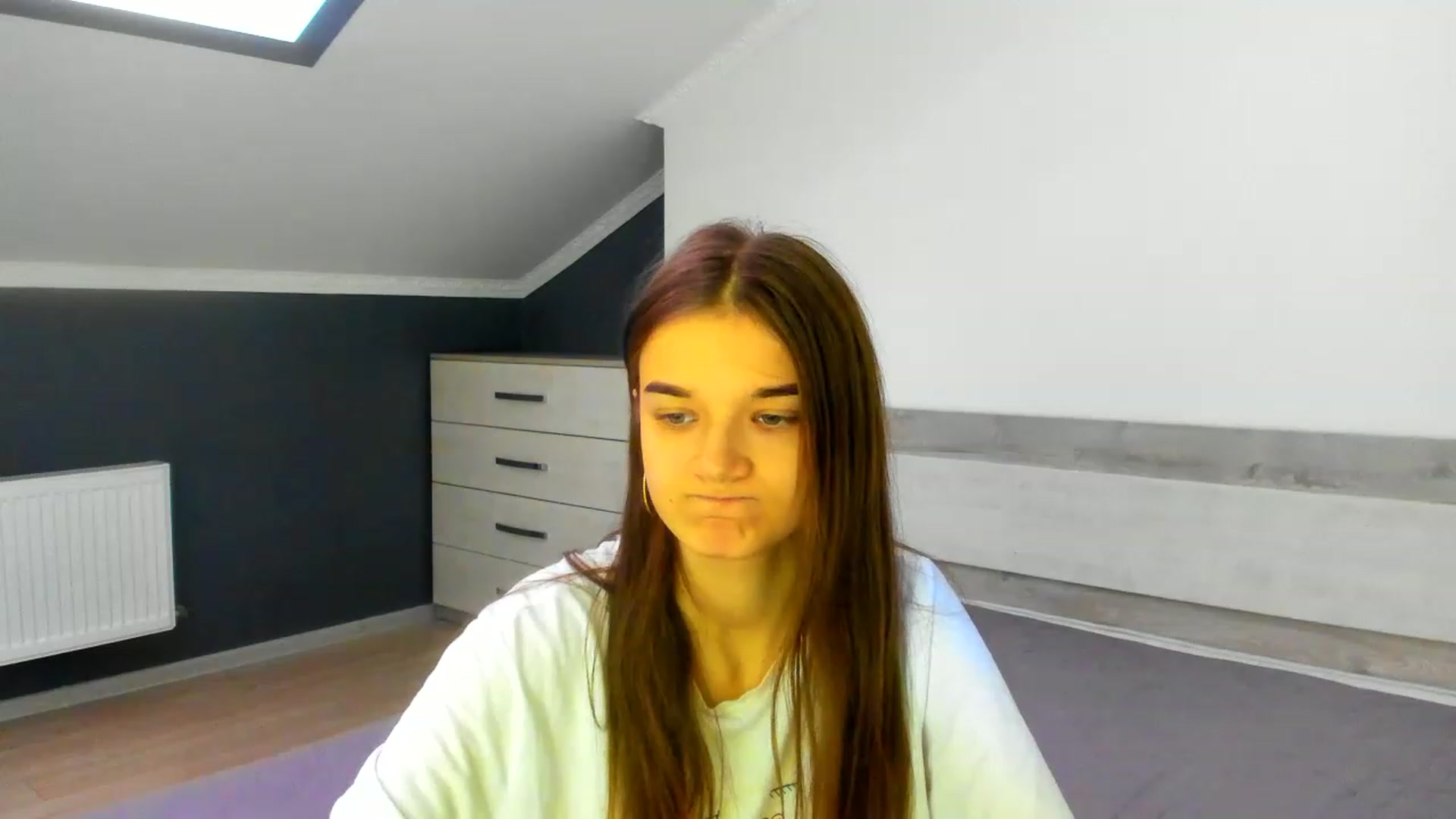 Gallery image thumbnail from TiffanyShinee's myfreecams stream on, 12/26/2022, 13:12 image 12 of 20