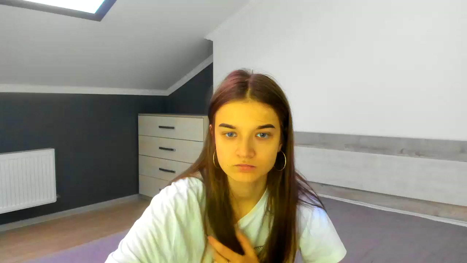 Gallery image thumbnail from TiffanyShinee's myfreecams stream on, 12/26/2022, 13:12 image 5 of 20