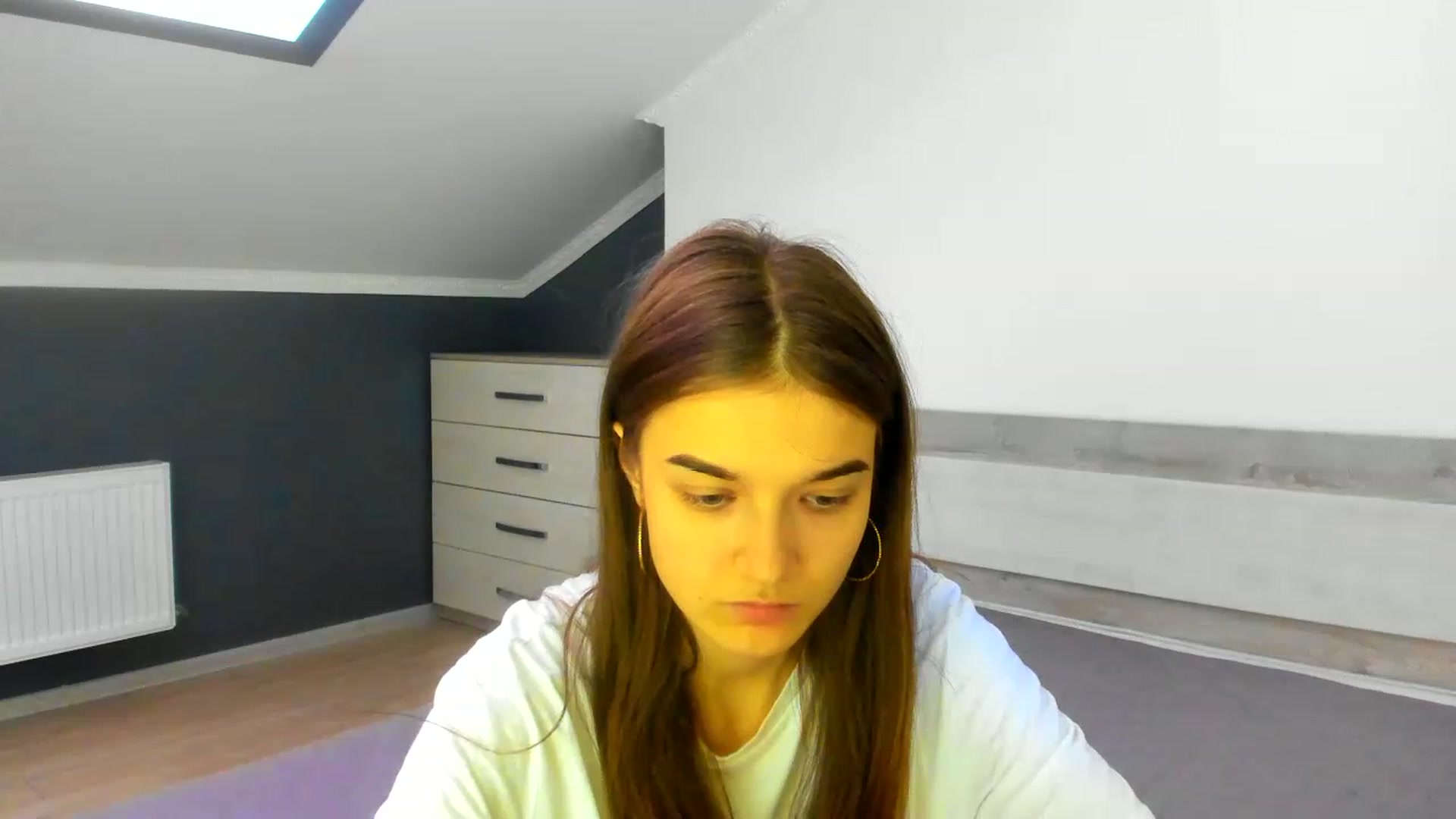 Gallery image thumbnail from TiffanyShinee's myfreecams stream on, 12/26/2022, 13:12 image 18 of 20