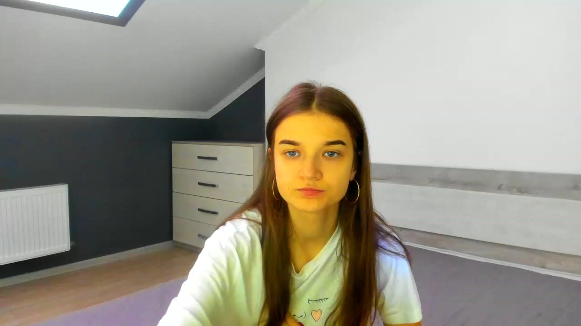 Gallery image thumbnail from TiffanyShinee's myfreecams stream on, 12/26/2022, 13:12 image 6 of 20