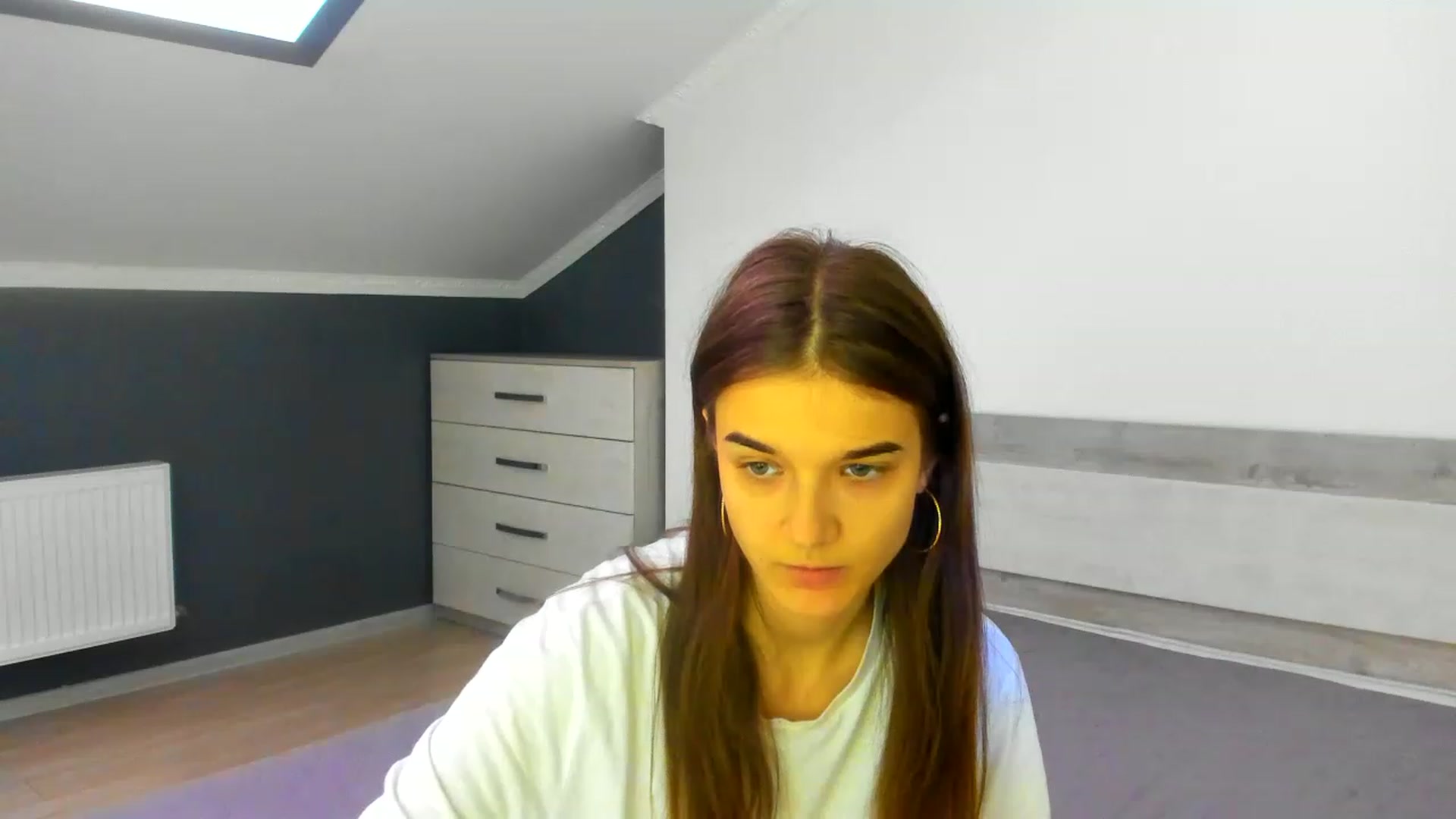 Gallery image thumbnail from TiffanyShinee's myfreecams stream on, 12/26/2022, 13:12 image 14 of 20