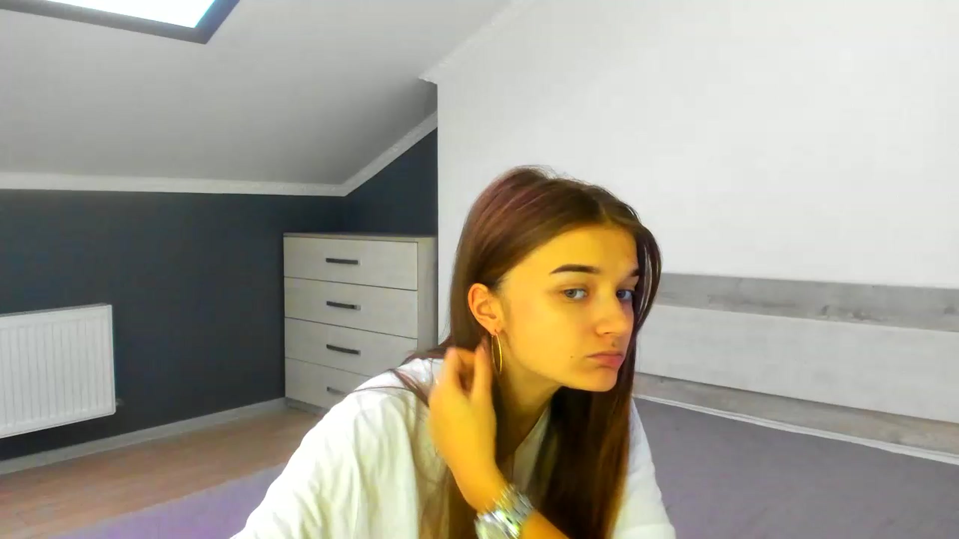 Gallery image thumbnail from TiffanyShinee's myfreecams stream on, 12/26/2022, 13:12 image 11 of 20