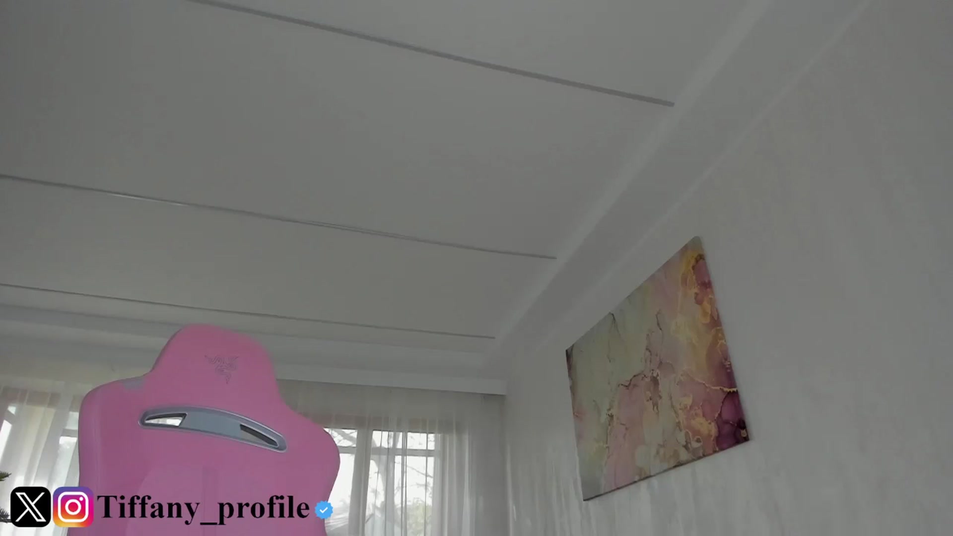 Gallery image thumbnail from Tiffany_H's myfreecams stream on, 11/12/2025, 12:56 image 8 of 20