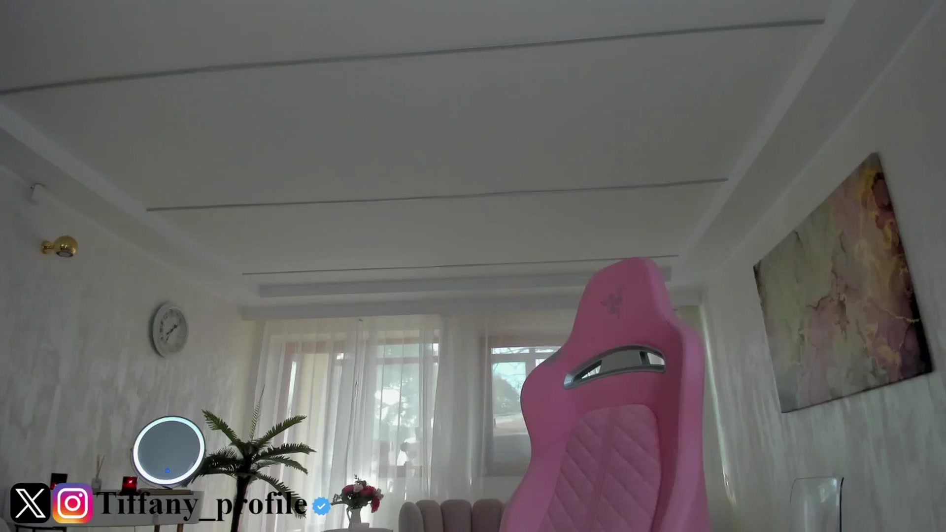 Gallery image thumbnail from Tiffany_H's myfreecams stream on, 11/26/2025, 12:02 image 17 of 20