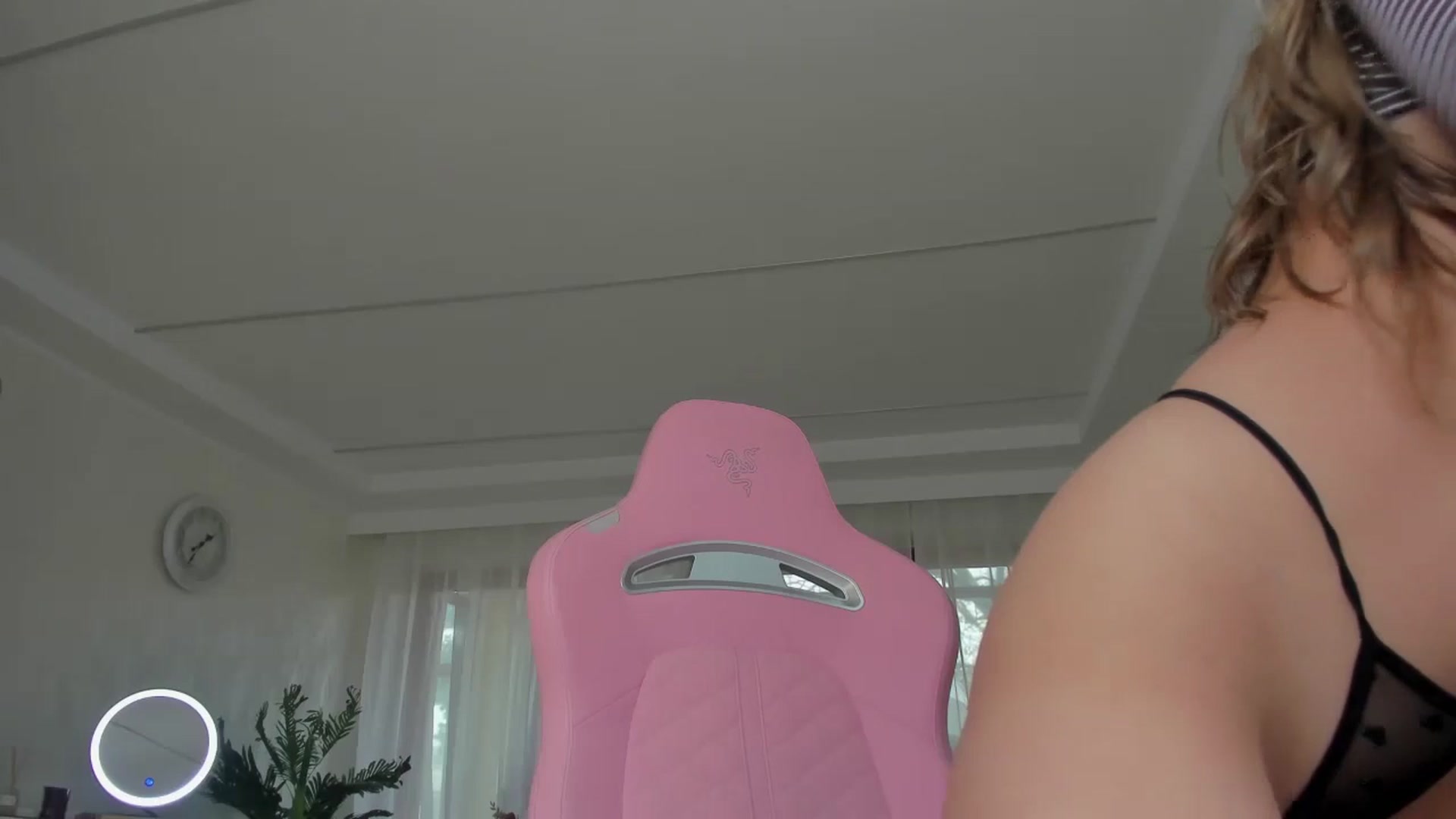 Gallery image thumbnail from Tiffany_H's myfreecams stream on, 12/04/2025, 10:13 image 6 of 20