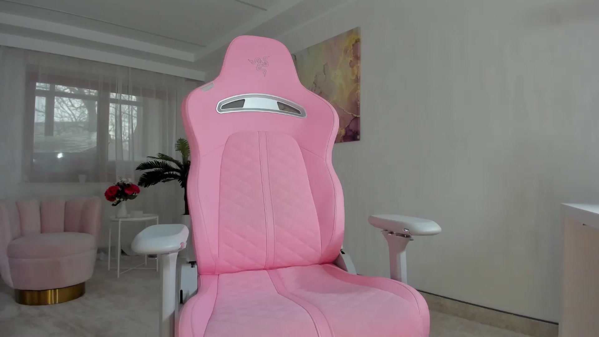 Gallery image thumbnail from Tiffany_H's myfreecams stream on, 12/06/2025, 11:28 image 9 of 20
