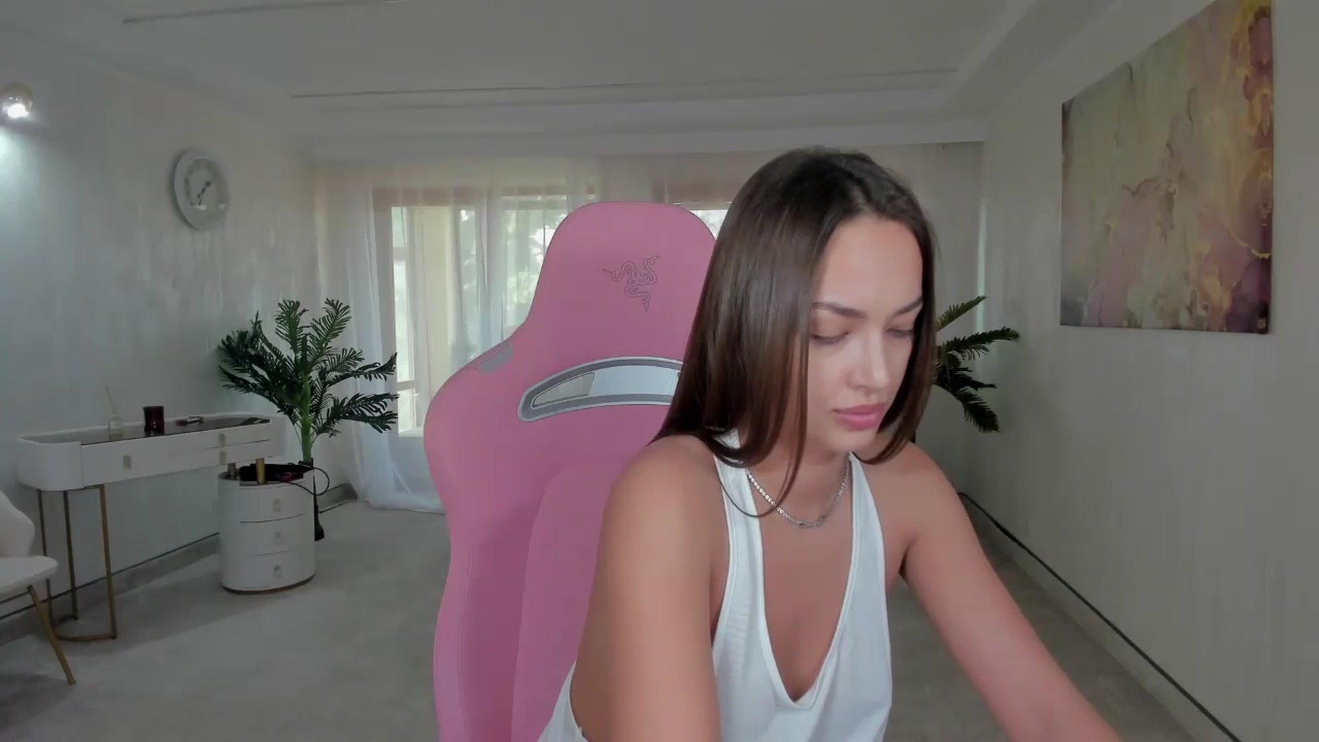 Gallery image thumbnail from Tiffany_H's myfreecams stream on, 12/13/2025, 12:07 image 11 of 20