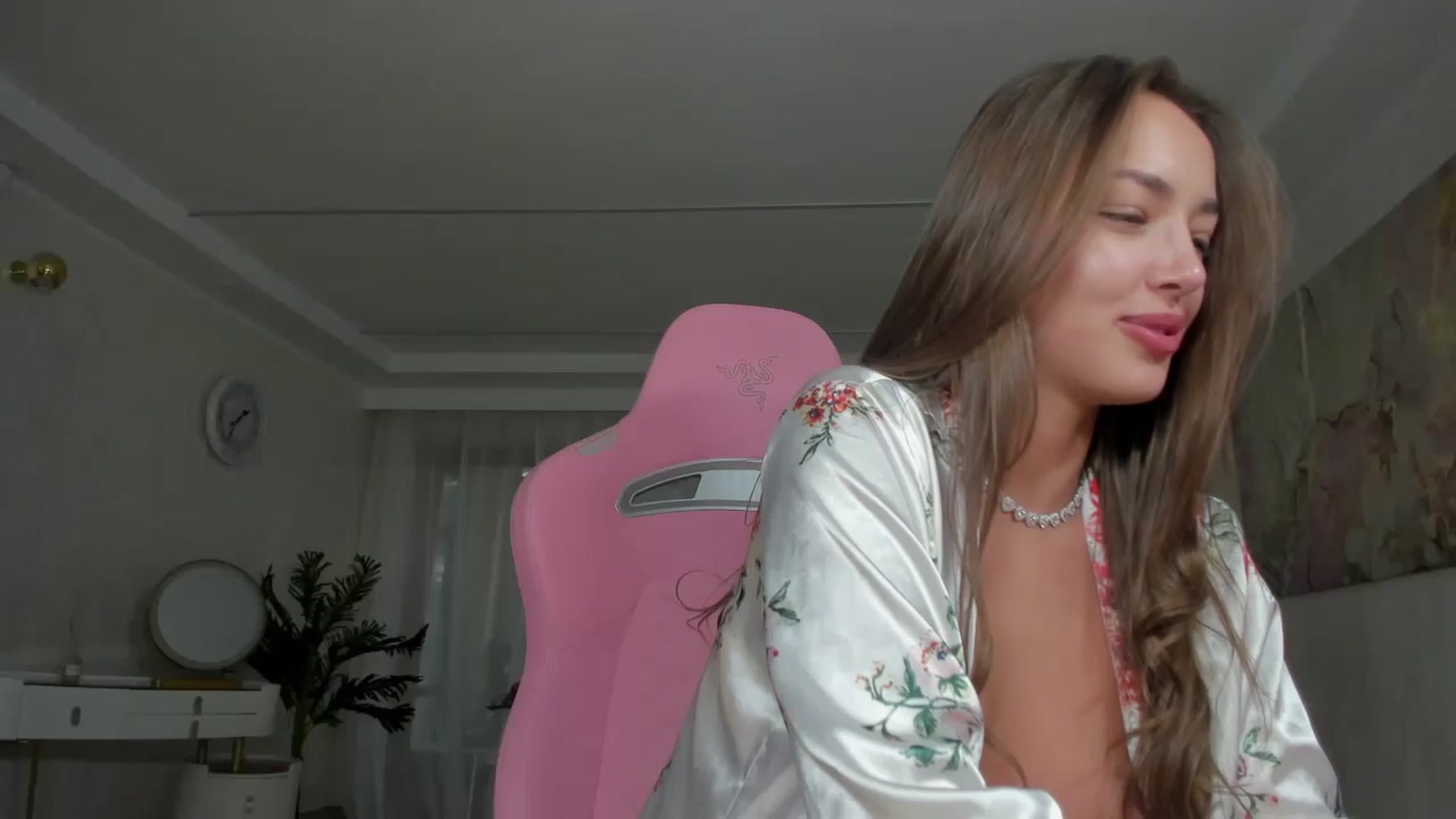 Gallery image thumbnail from Tiffany_H's myfreecams stream on, 12/14/2025, 14:15 image 9 of 20