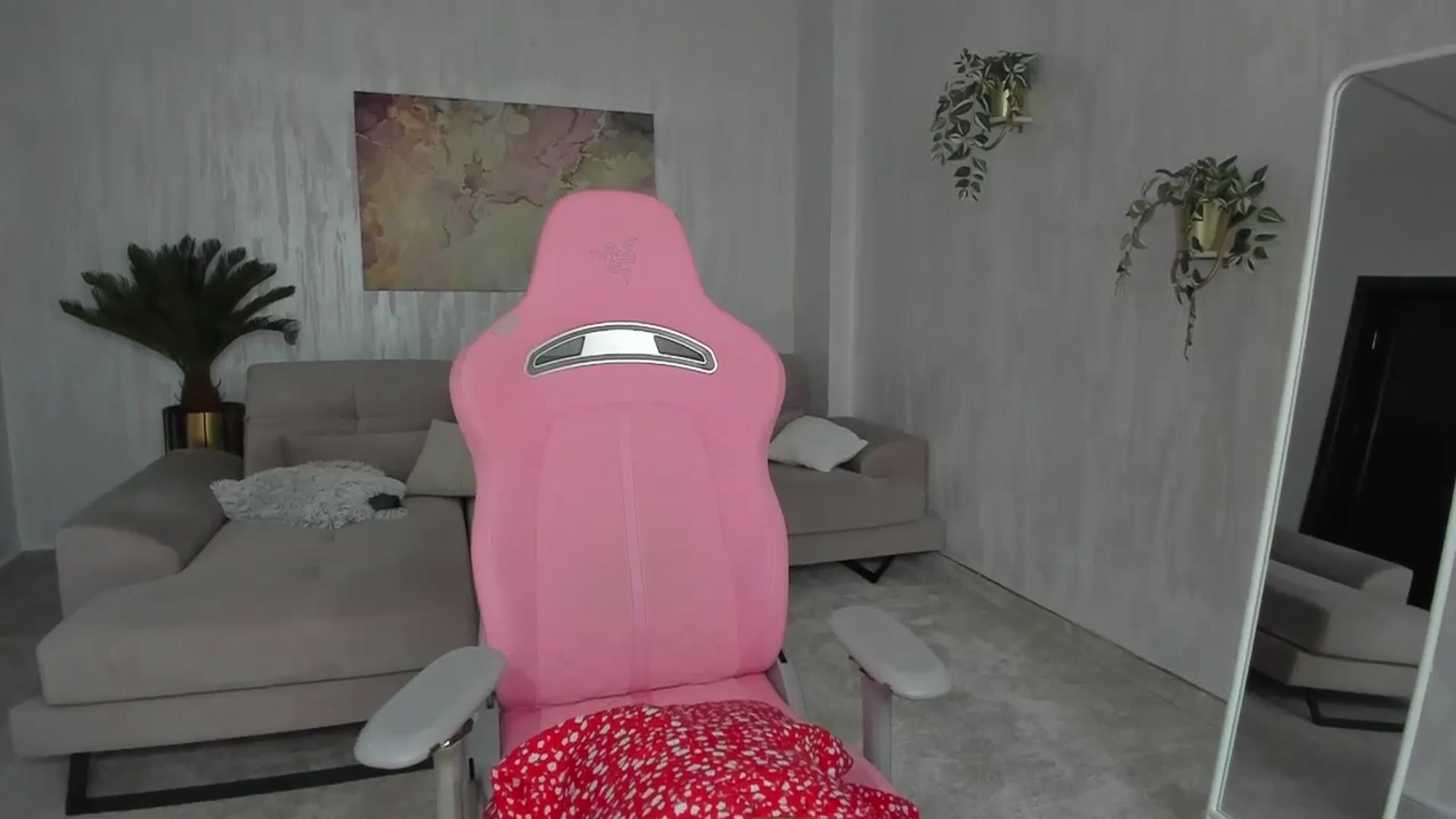 Gallery image thumbnail from Tiffany_H's myfreecams stream on, 01/04/2026, 11:29 image 15 of 20