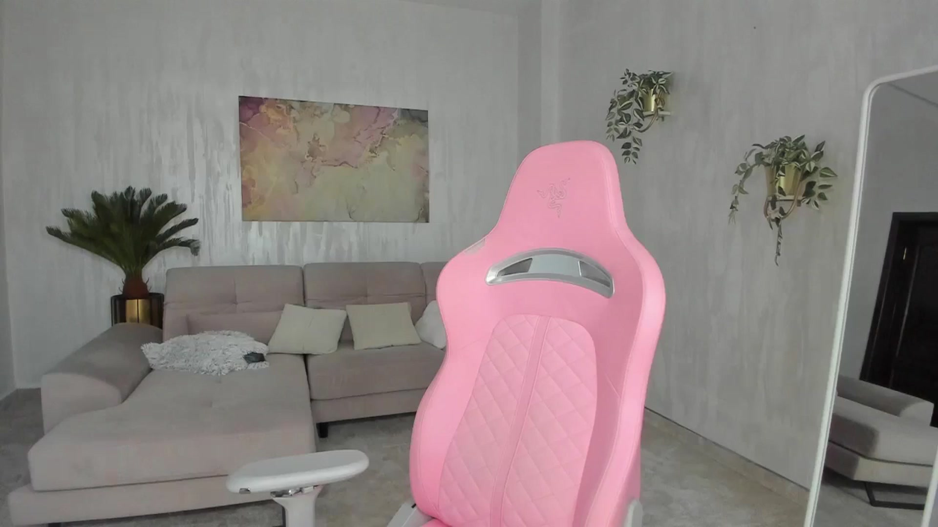 Gallery image thumbnail from Tiffany_H's myfreecams stream on, 01/04/2026, 11:29 image 11 of 20