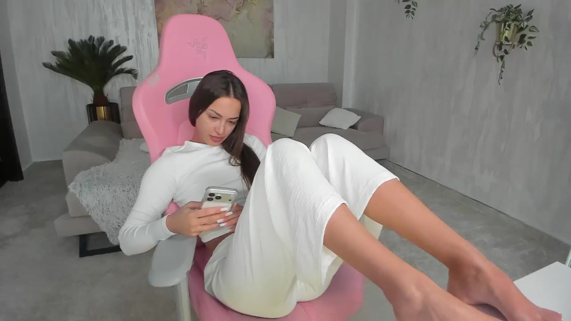 Gallery image thumbnail from Tiffany_H's myfreecams stream on, 01/06/2026, 12:16 image 16 of 20
