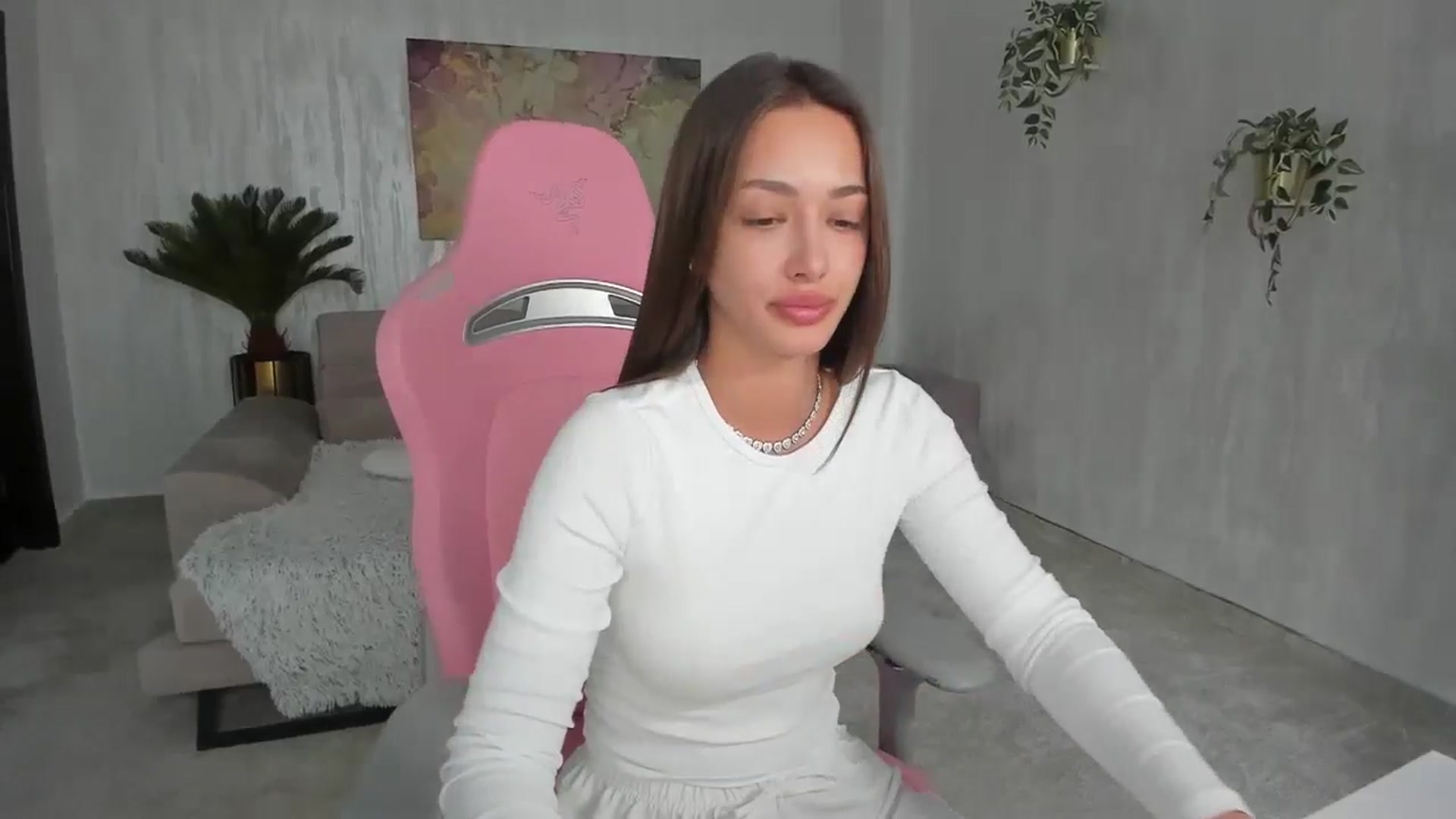 Gallery image thumbnail from Tiffany_H's myfreecams stream on, 01/06/2026, 12:16 image 9 of 20