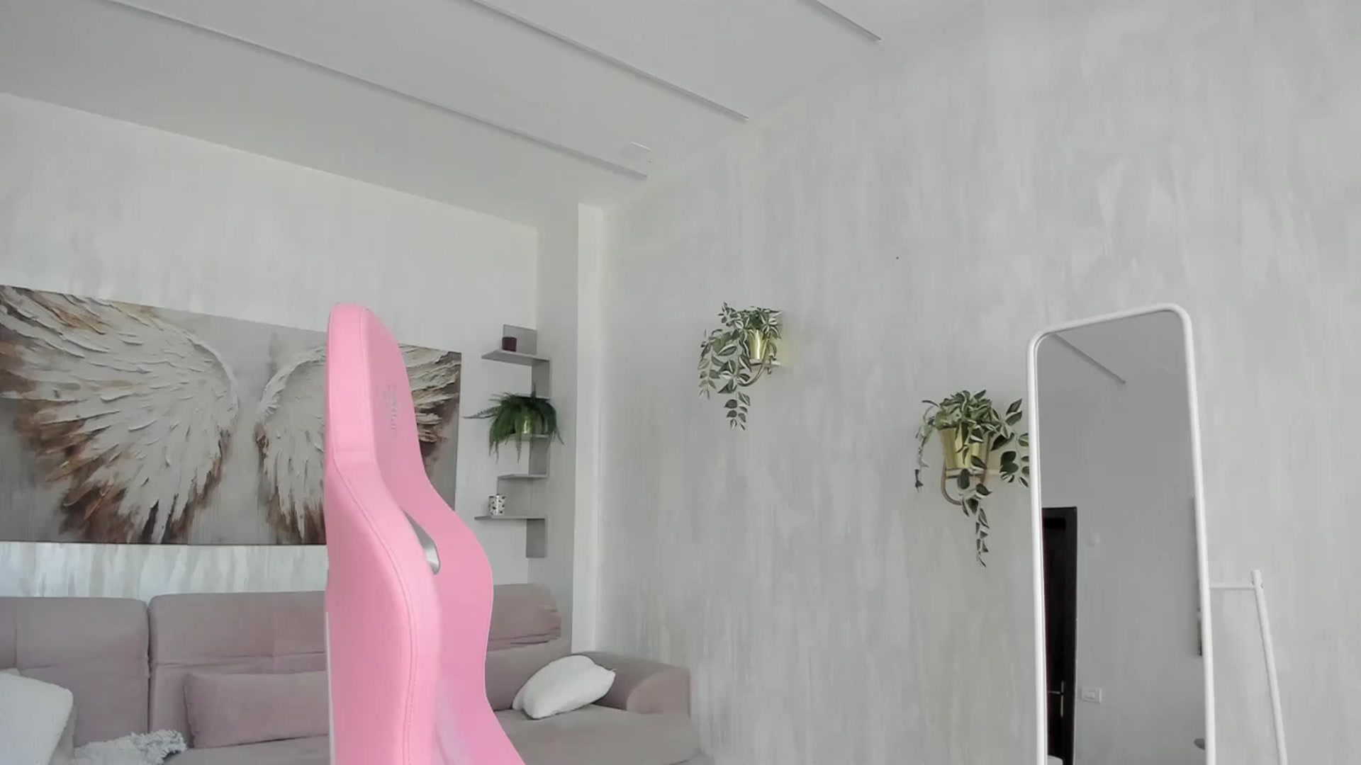 Gallery image thumbnail from Tiffany_H's myfreecams stream on, 01/15/2026, 09:03 image 15 of 20
